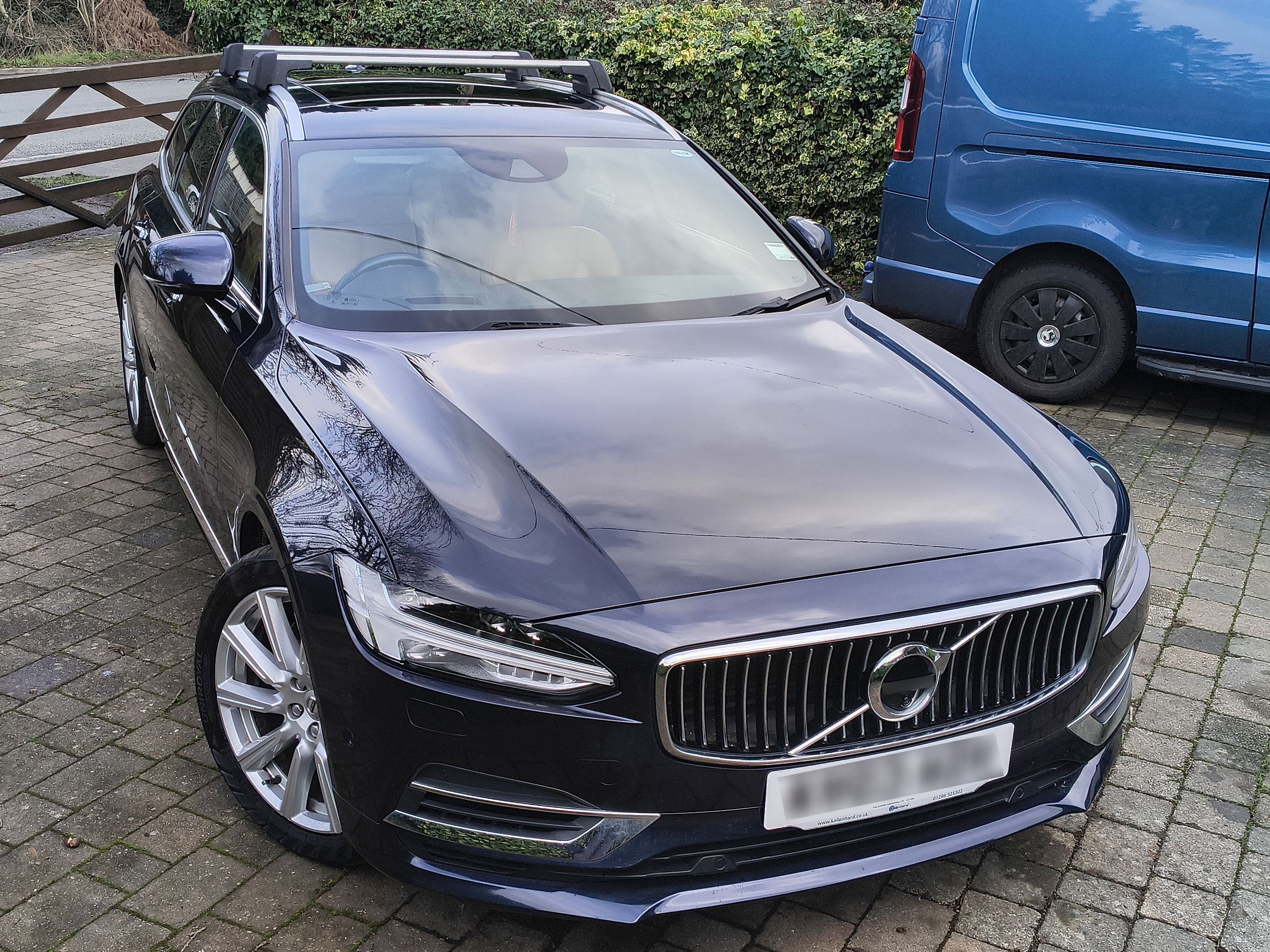 Volvo V90