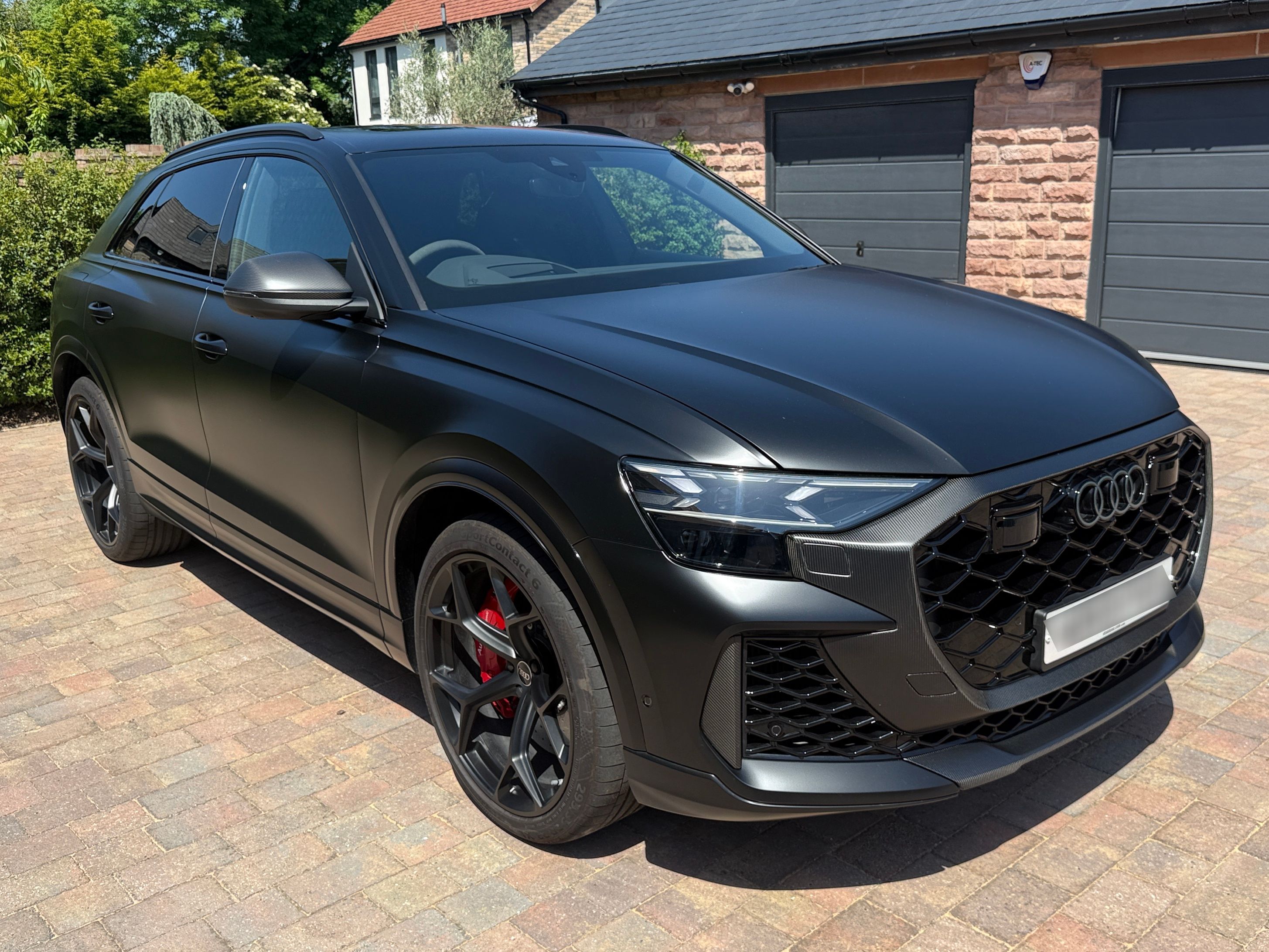 Audi RSQ8