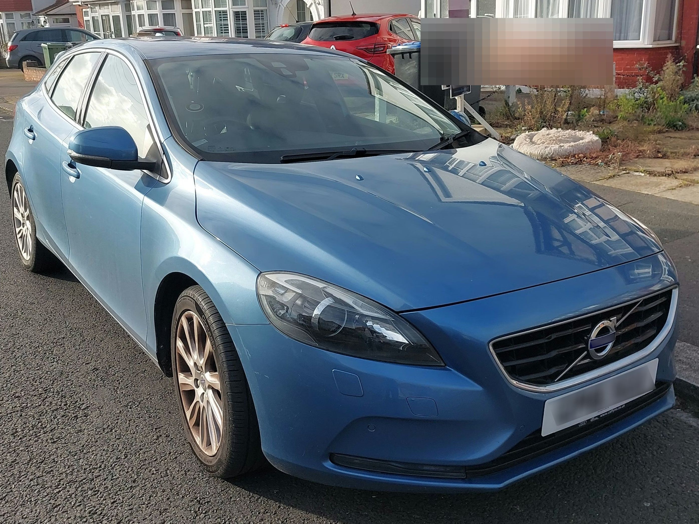 Volvo V40