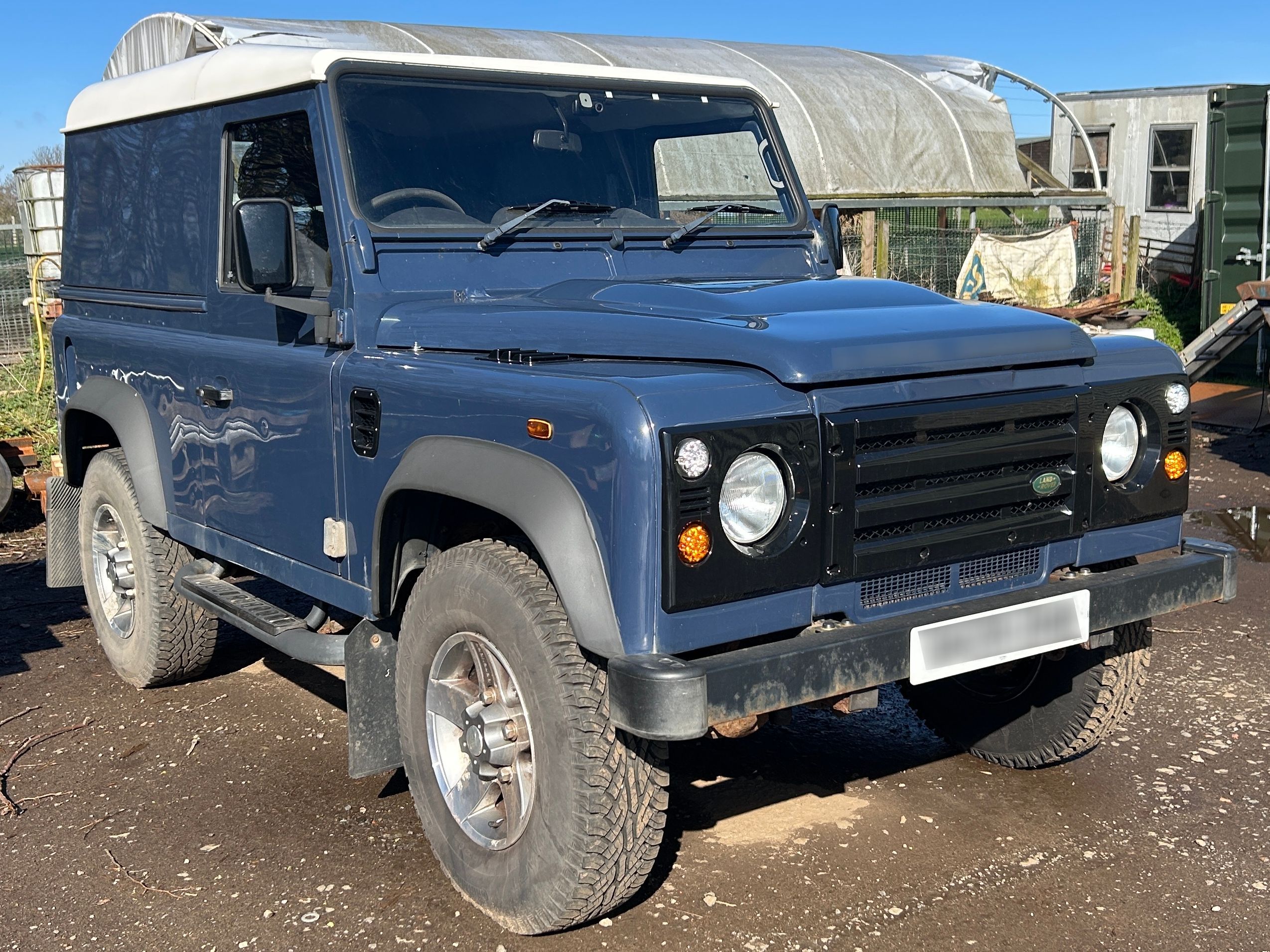 Land Rover Defender