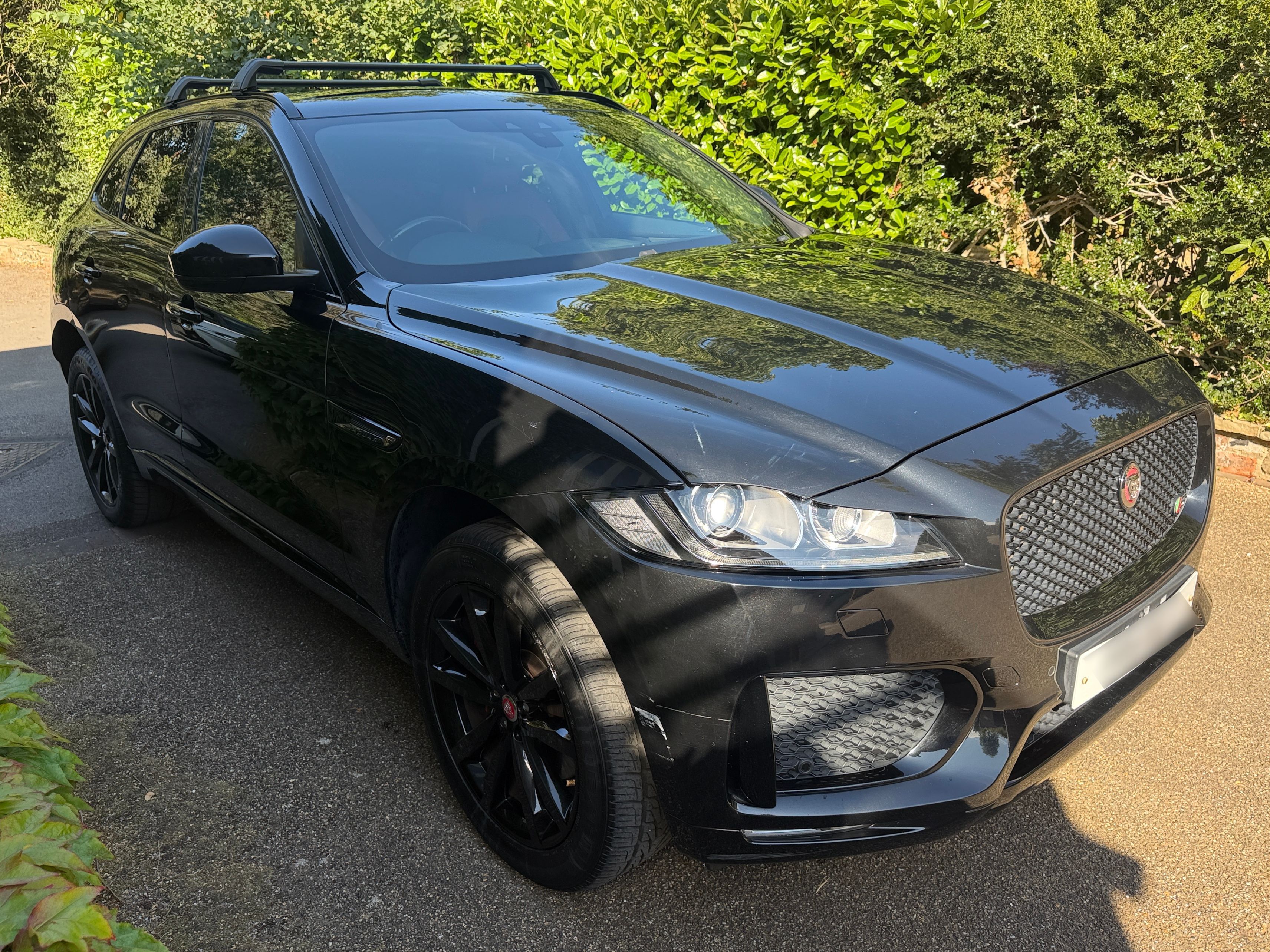 Jaguar F-PACE