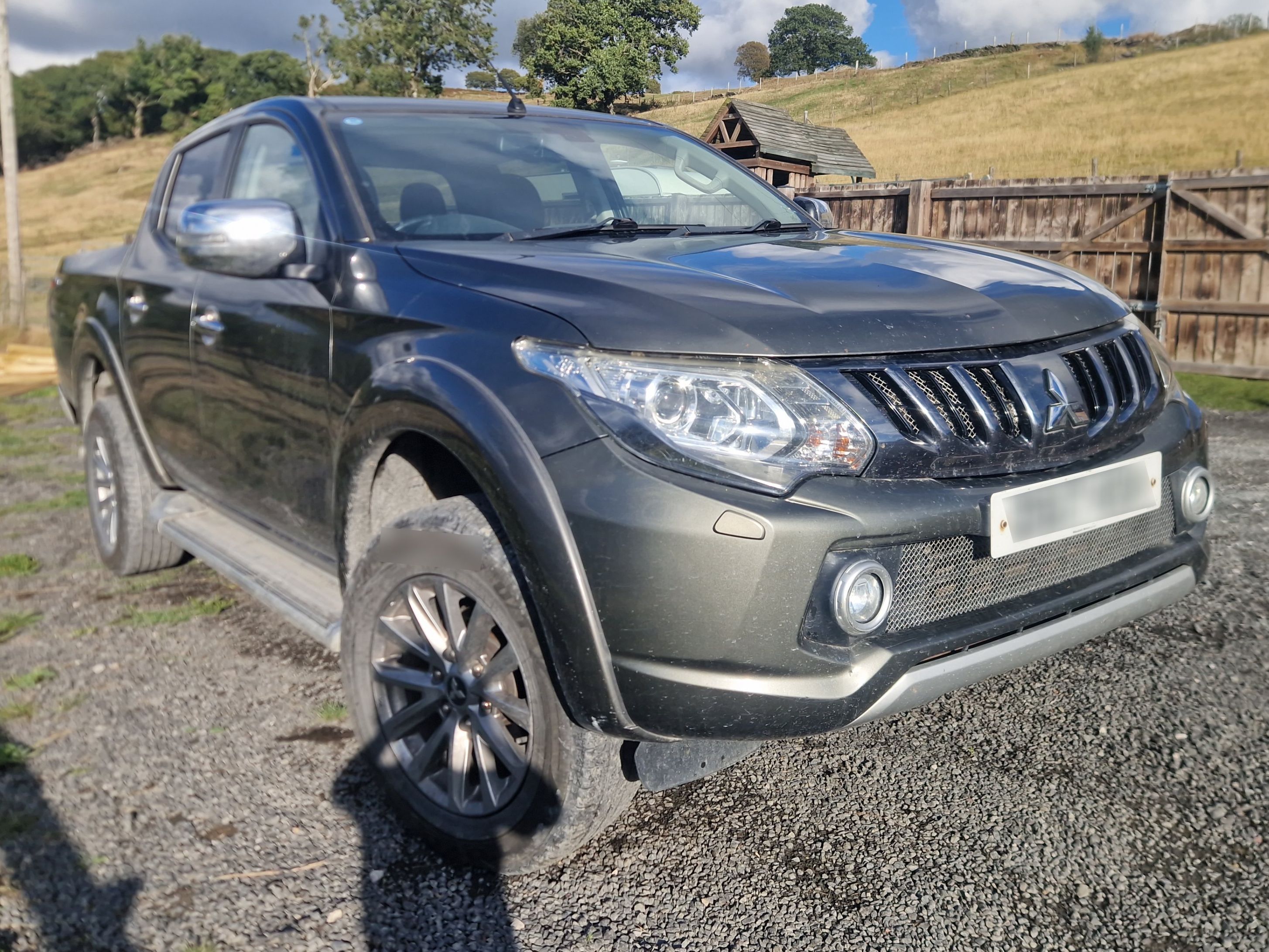 Mitsubishi L200
