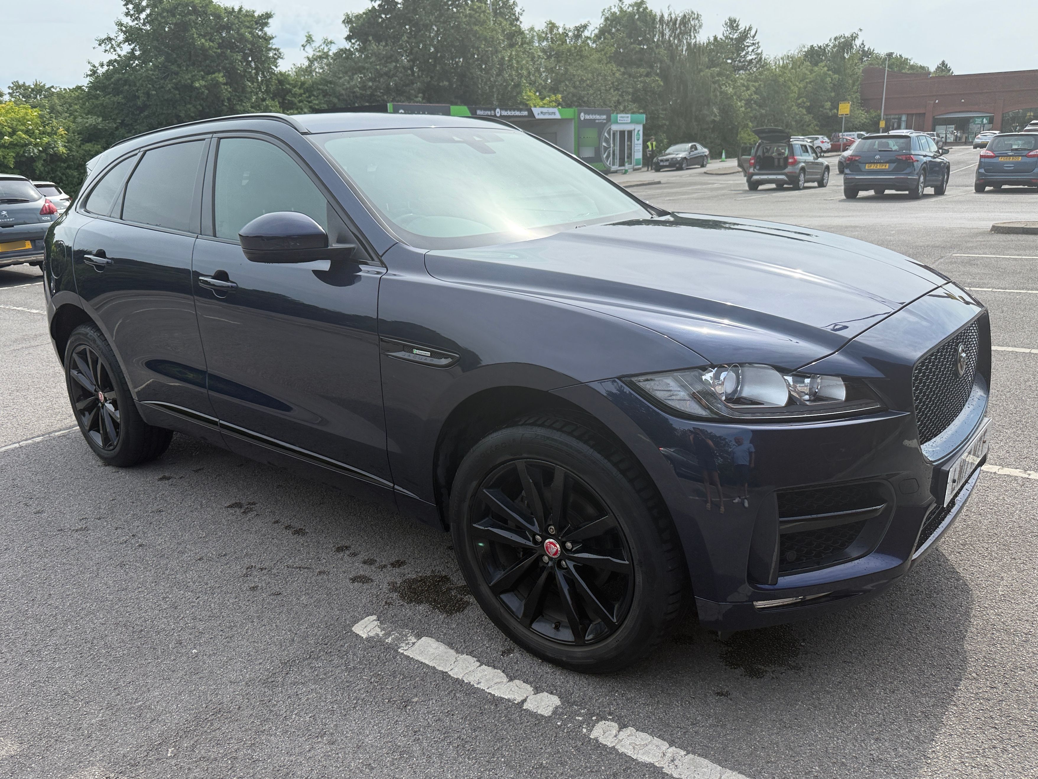 Jaguar F-PACE