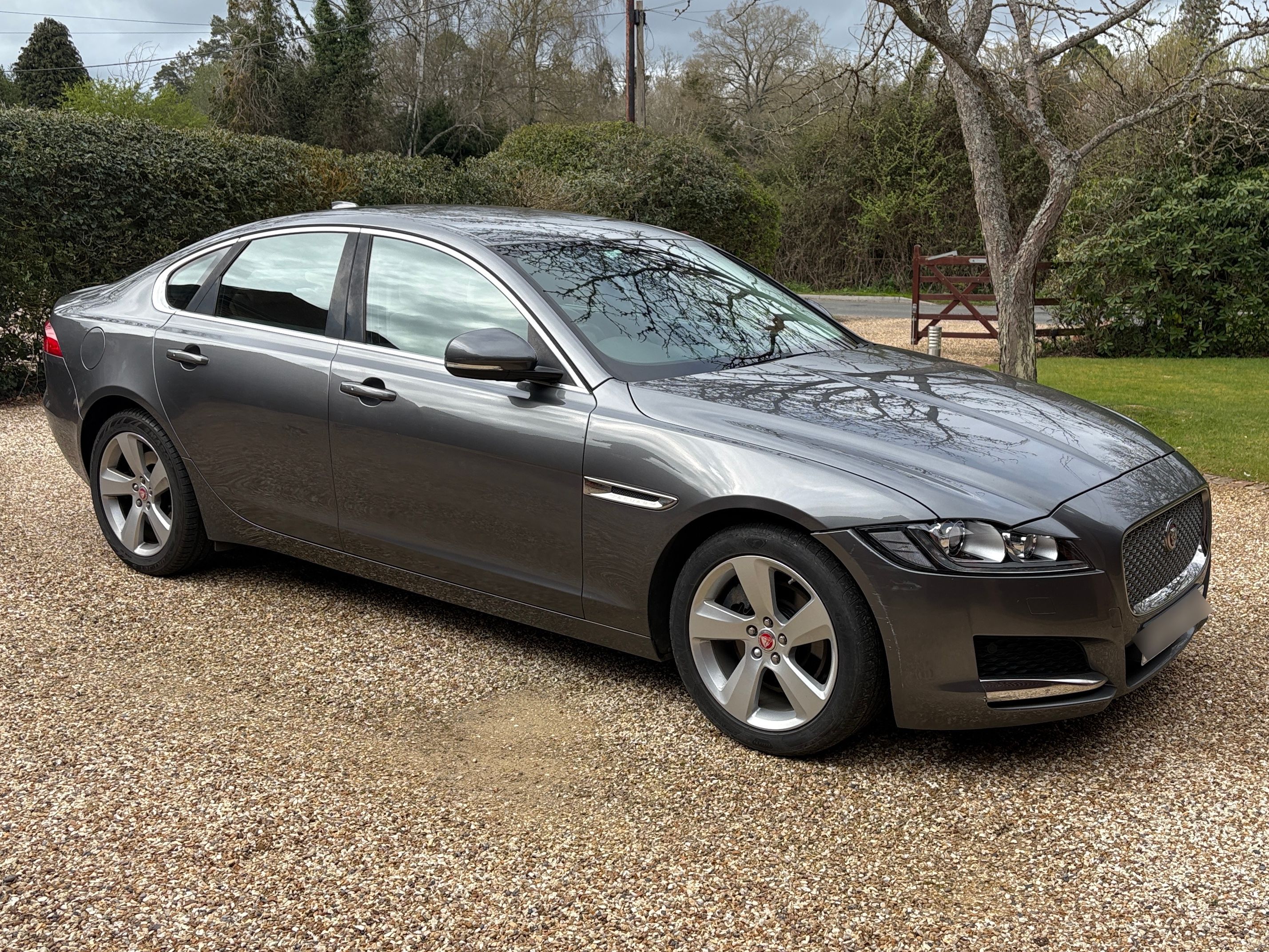 Jaguar XF Portfolio D Auto