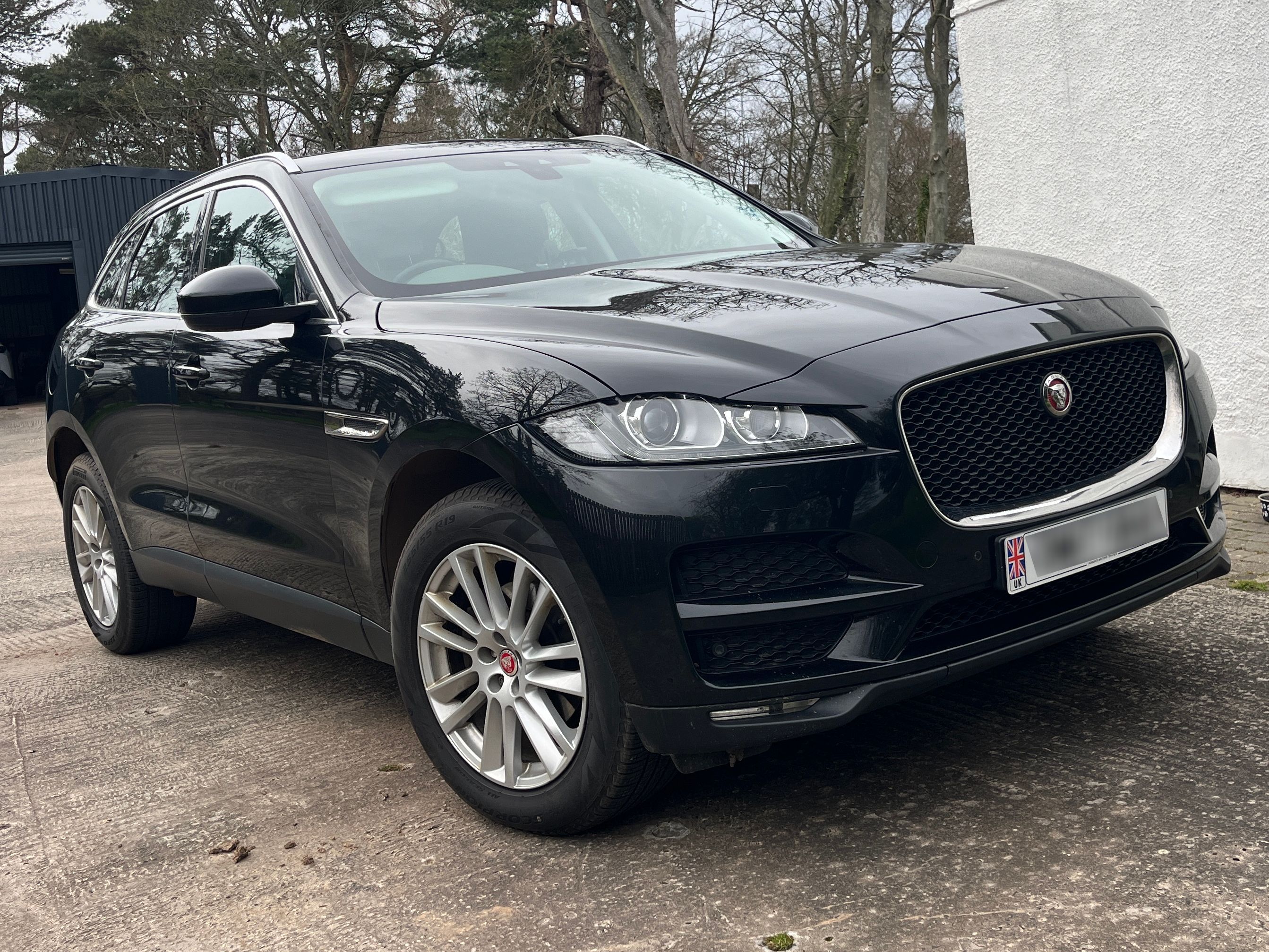 Jaguar F-PACE