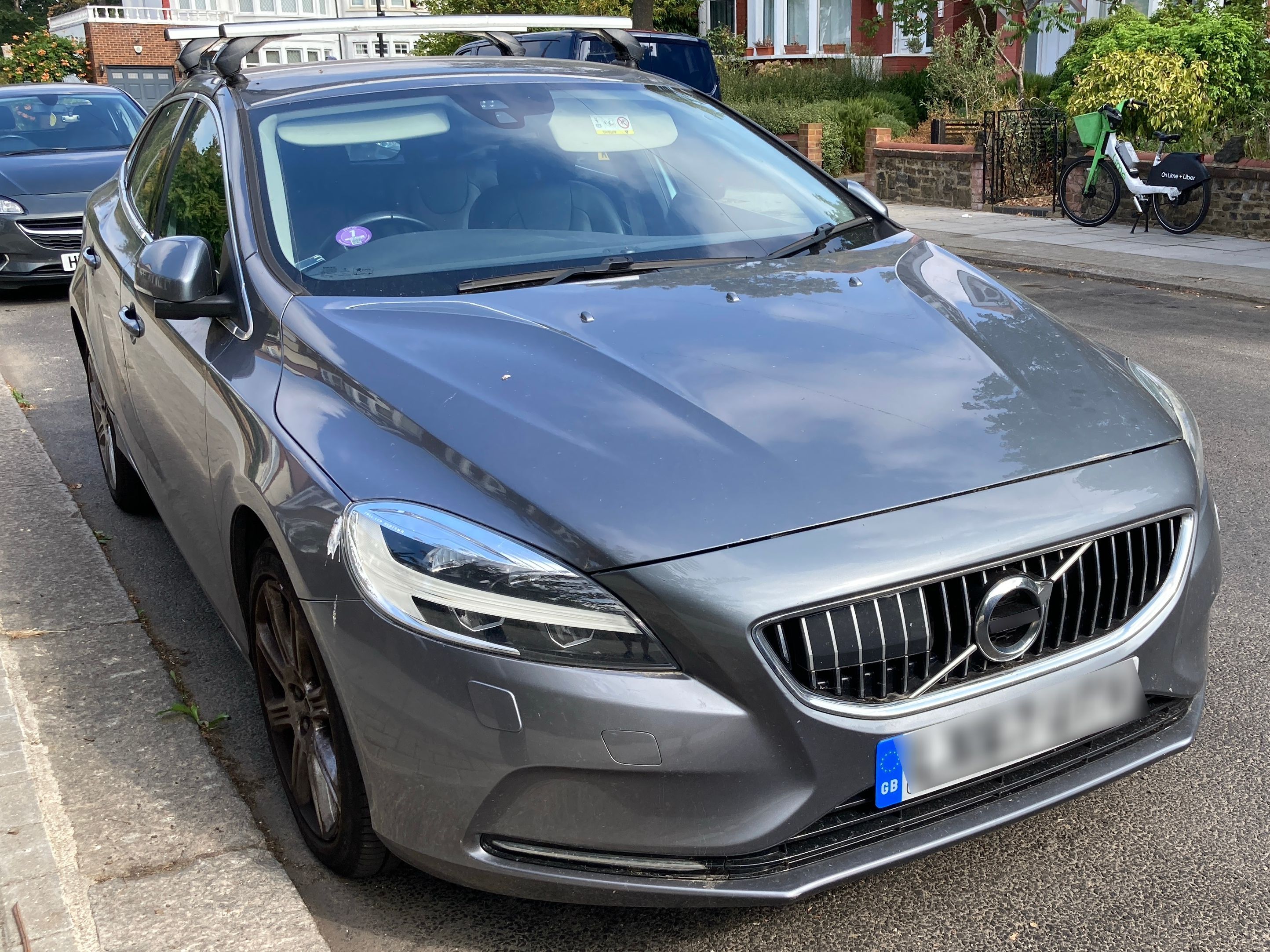 Volvo V40