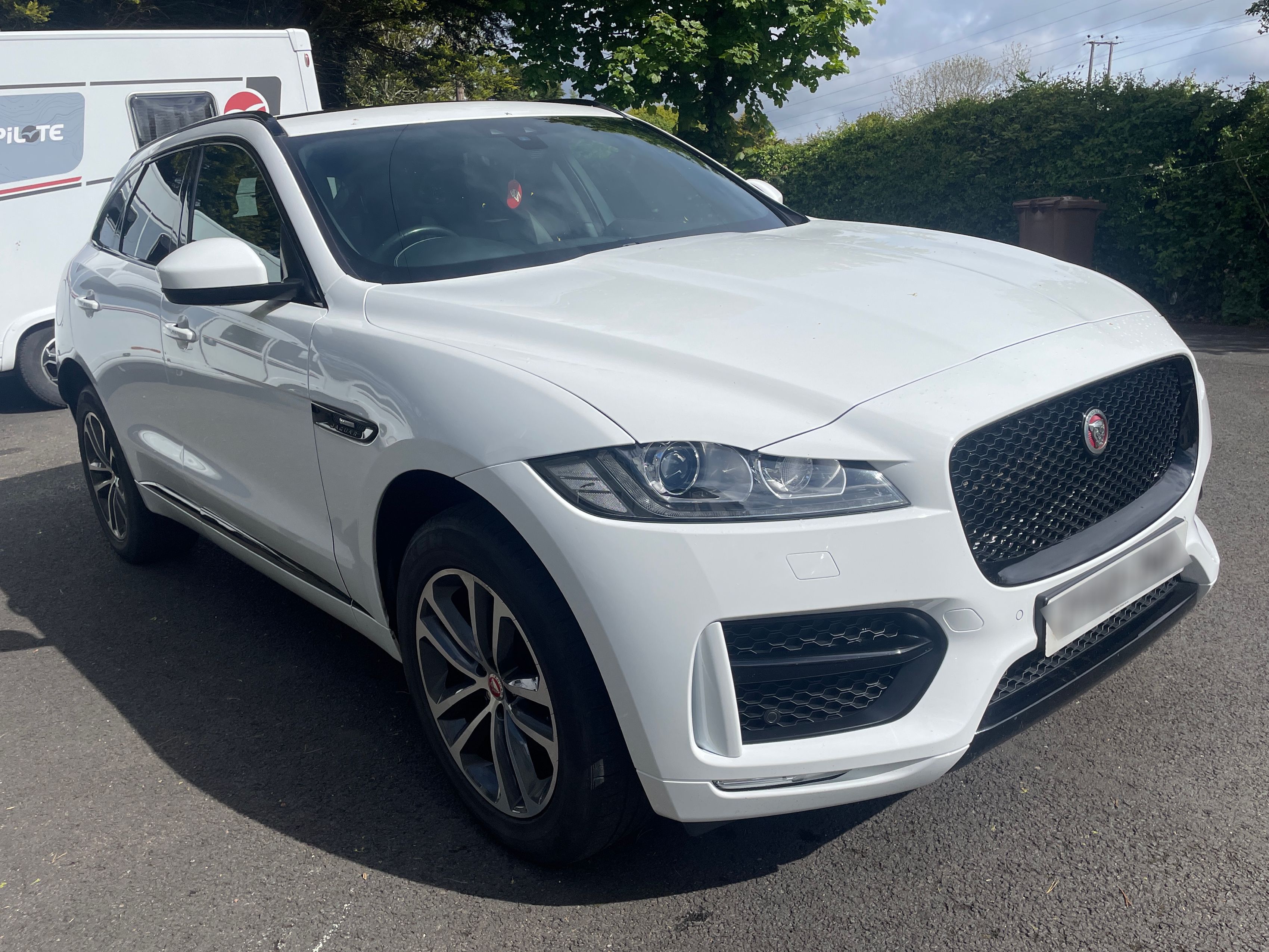 Jaguar F-PACE