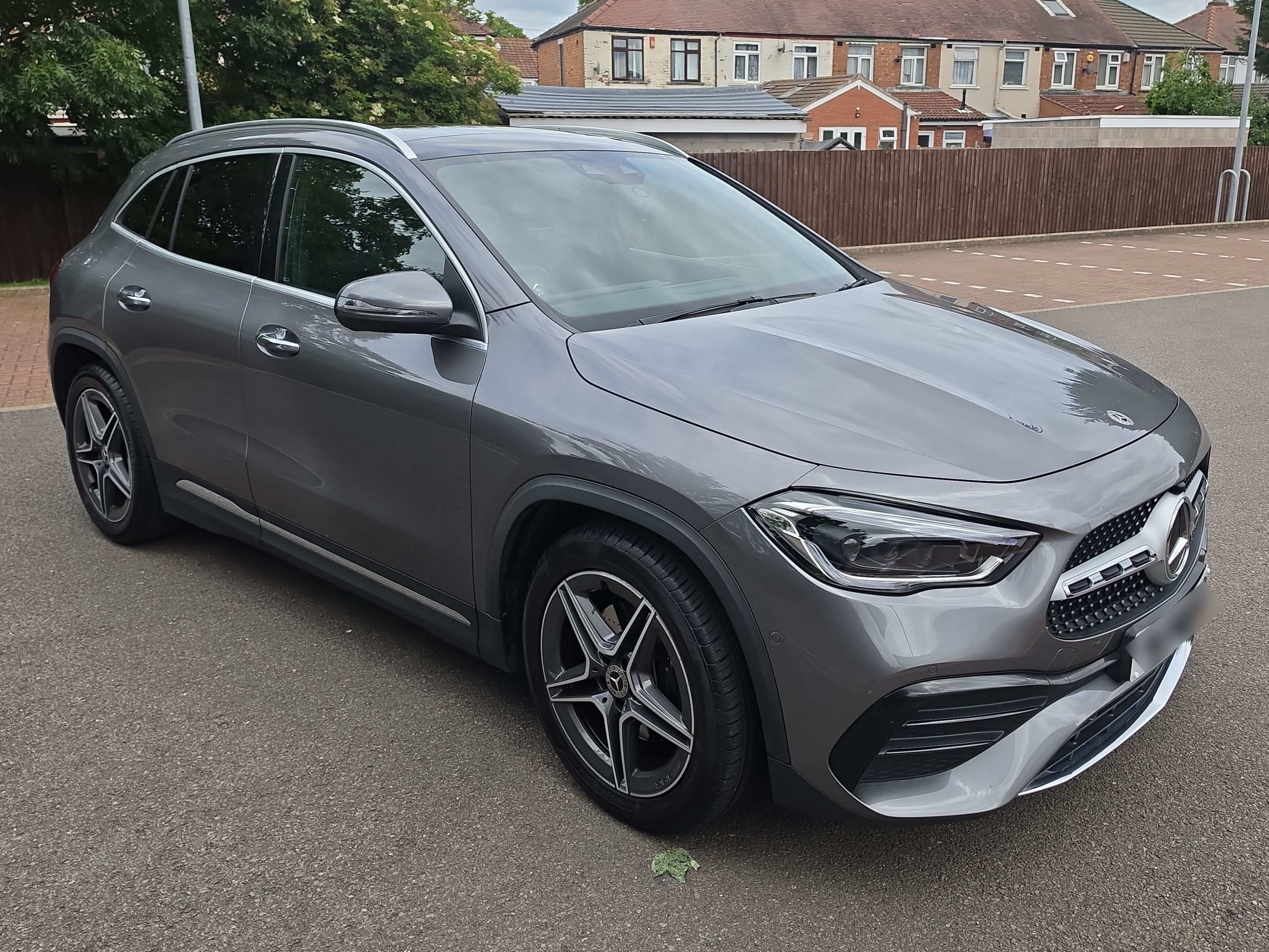 Mercedes GLA 200 AMG Line Premium + A