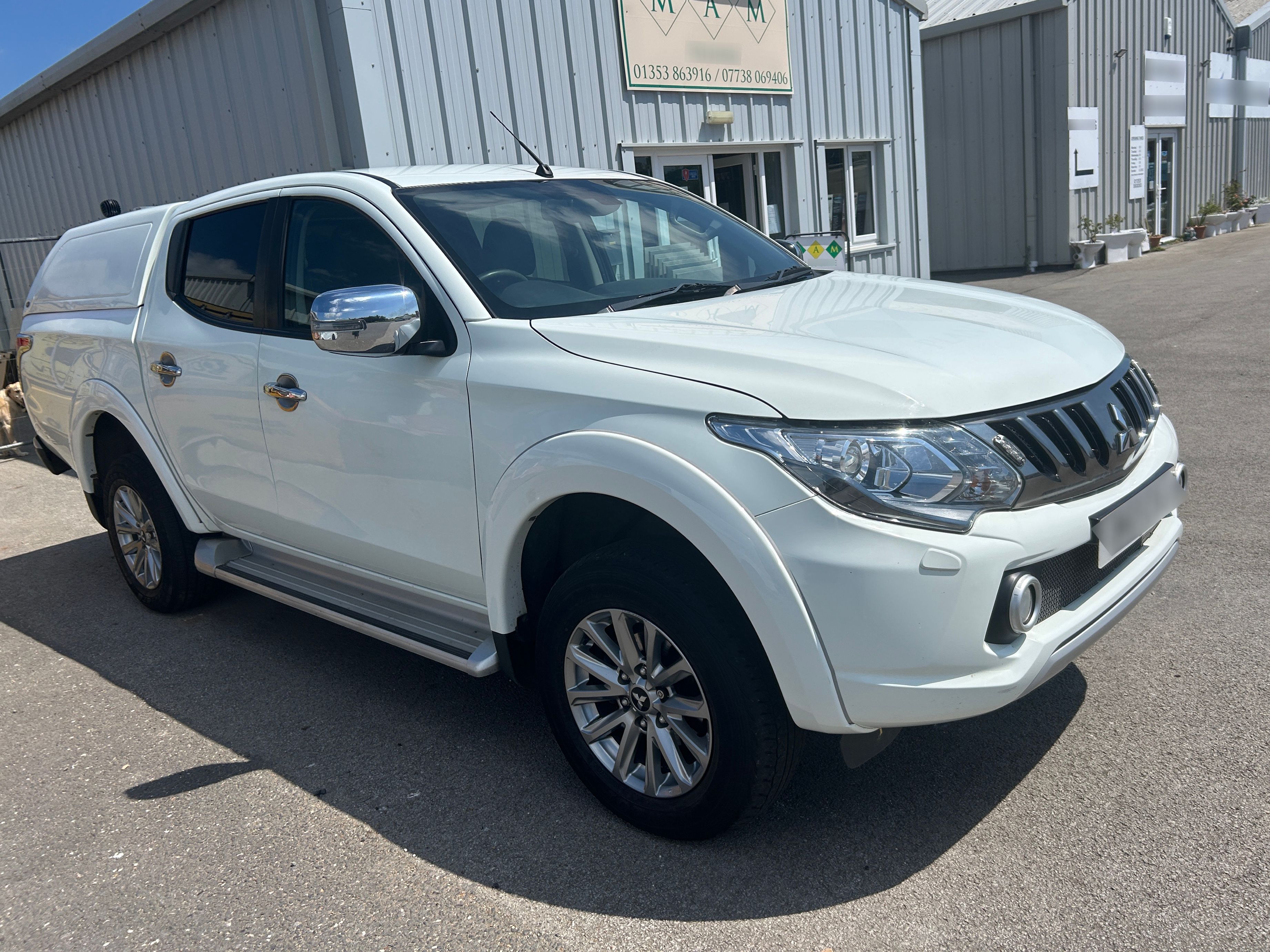 Mitsubishi L200