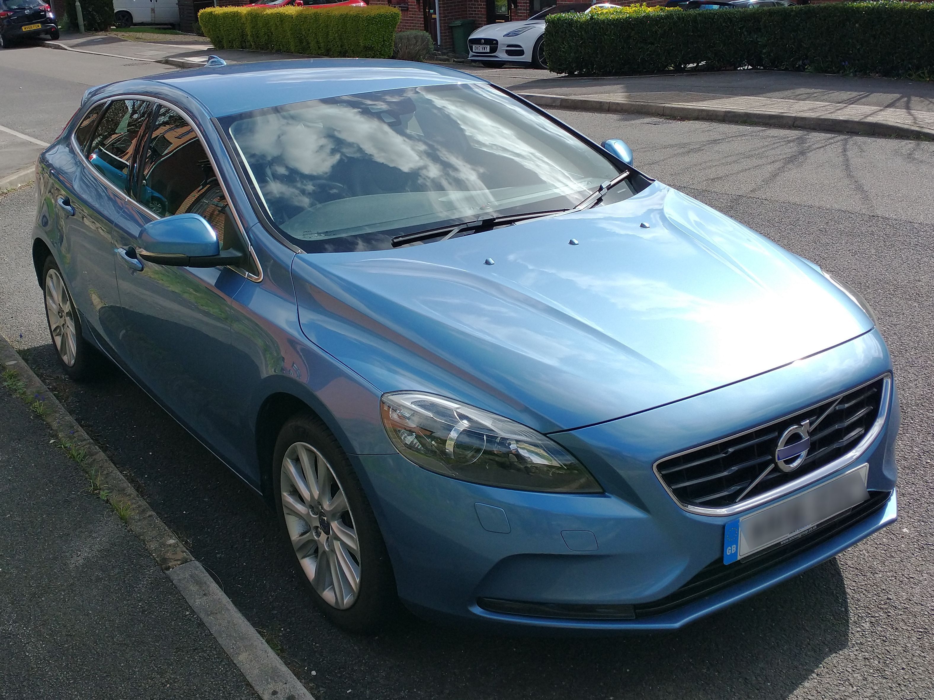 Volvo V40