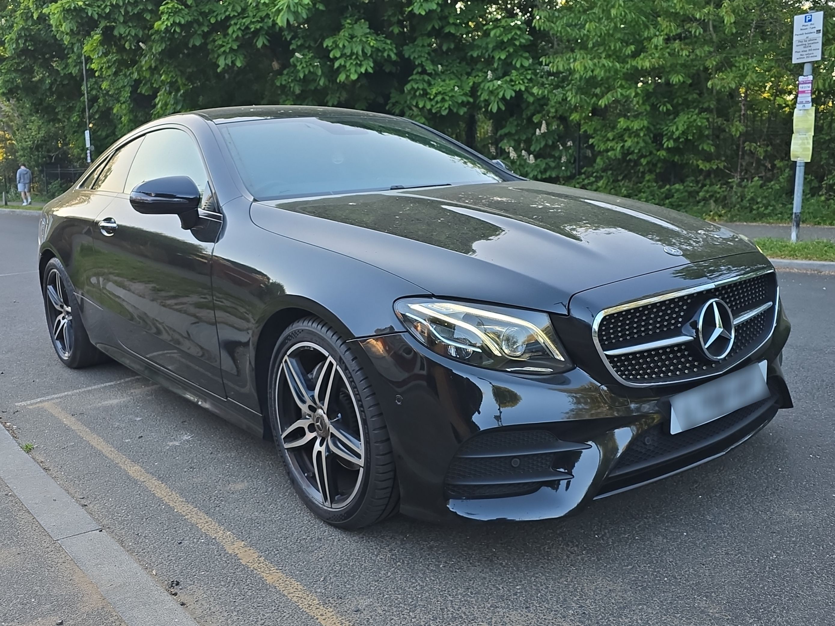 Mercedes E 220 D AMG Line PREMIUM+ Auto