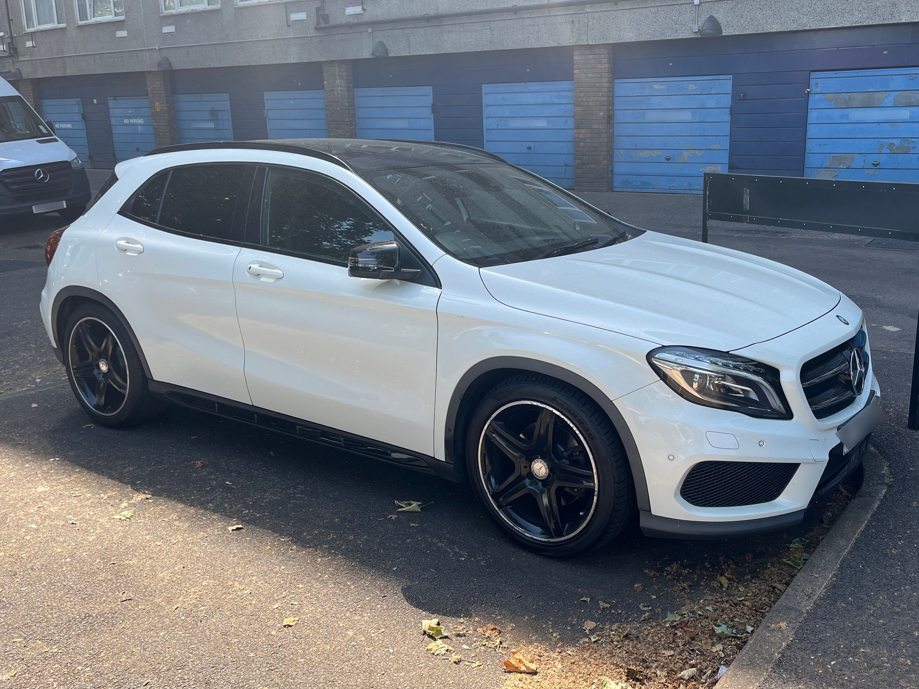 Mercedes GLA220 Amgline PREM+CDI 4MAT A