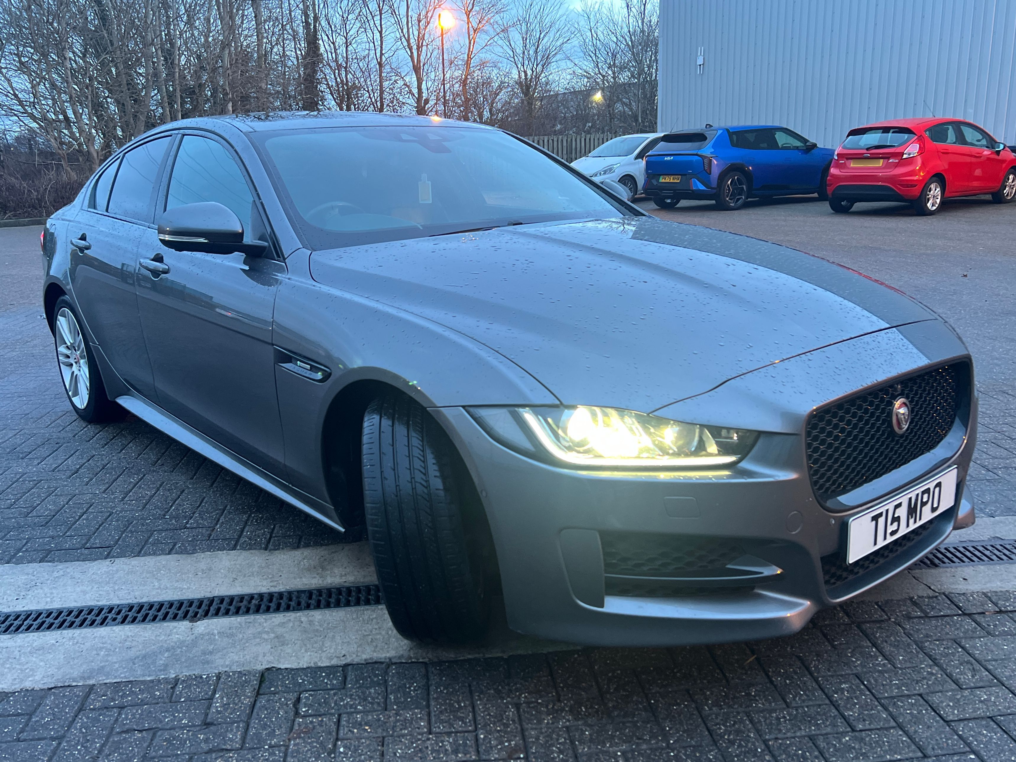 Jaguar XE R-Sport D