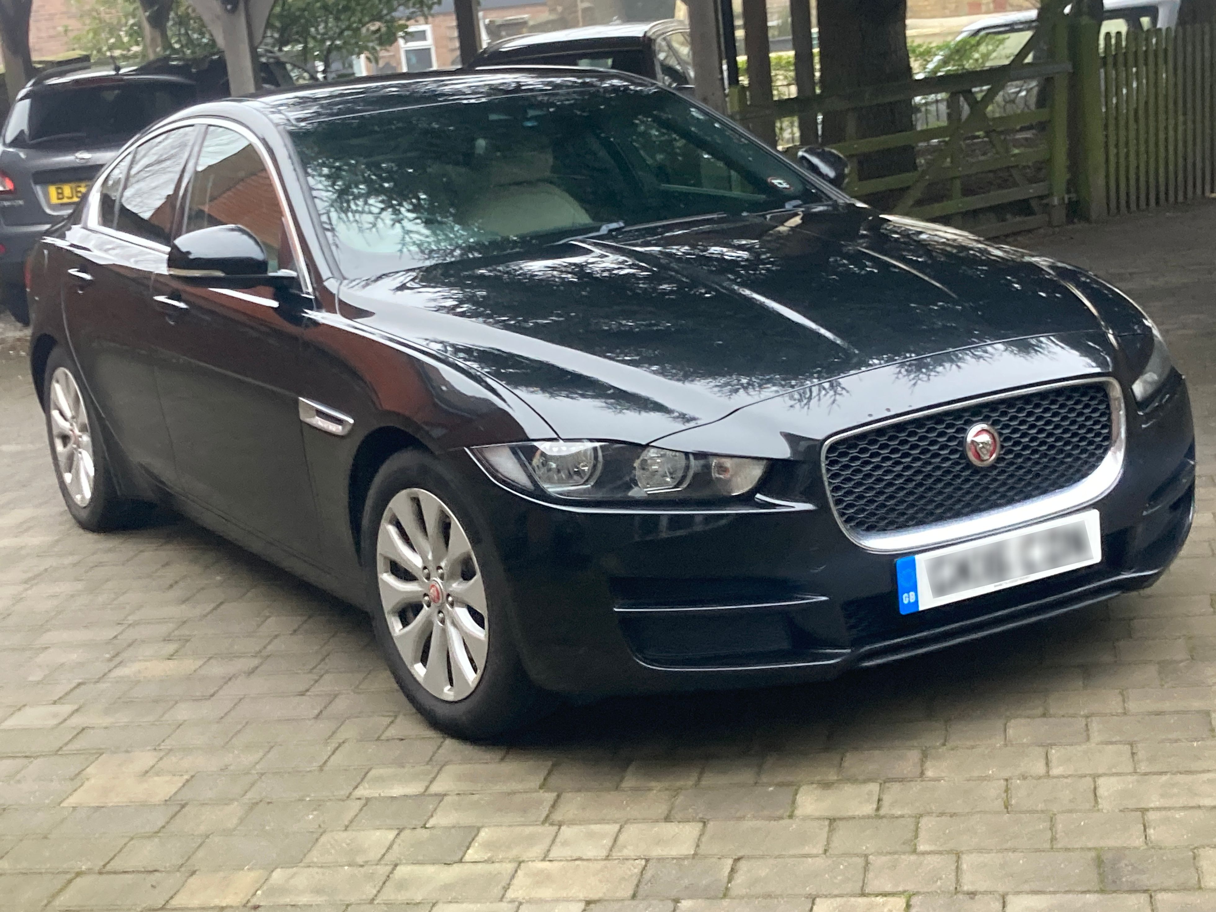 Jaguar XE Prestige D