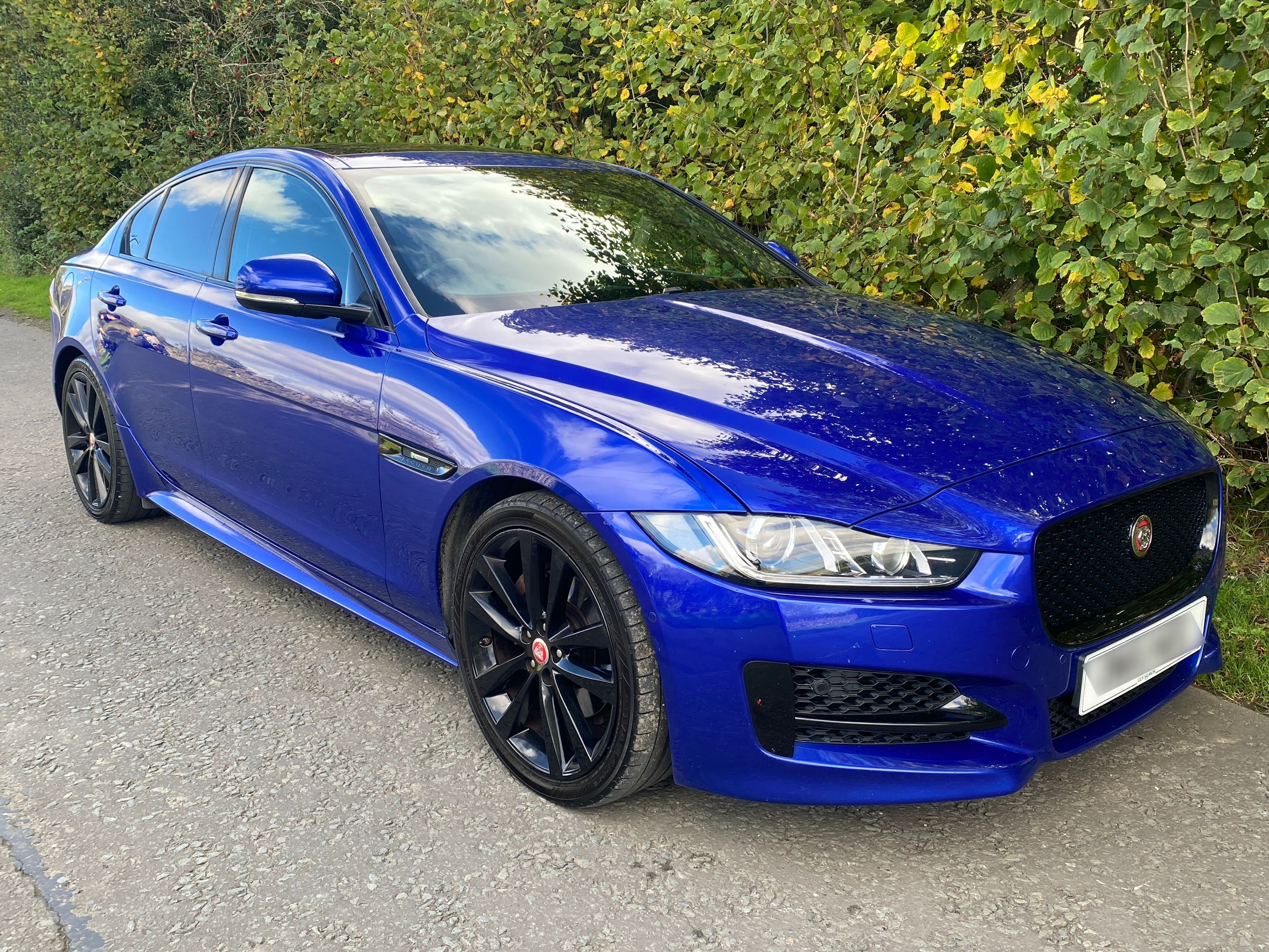 Jaguar XE R-Sport D Auto