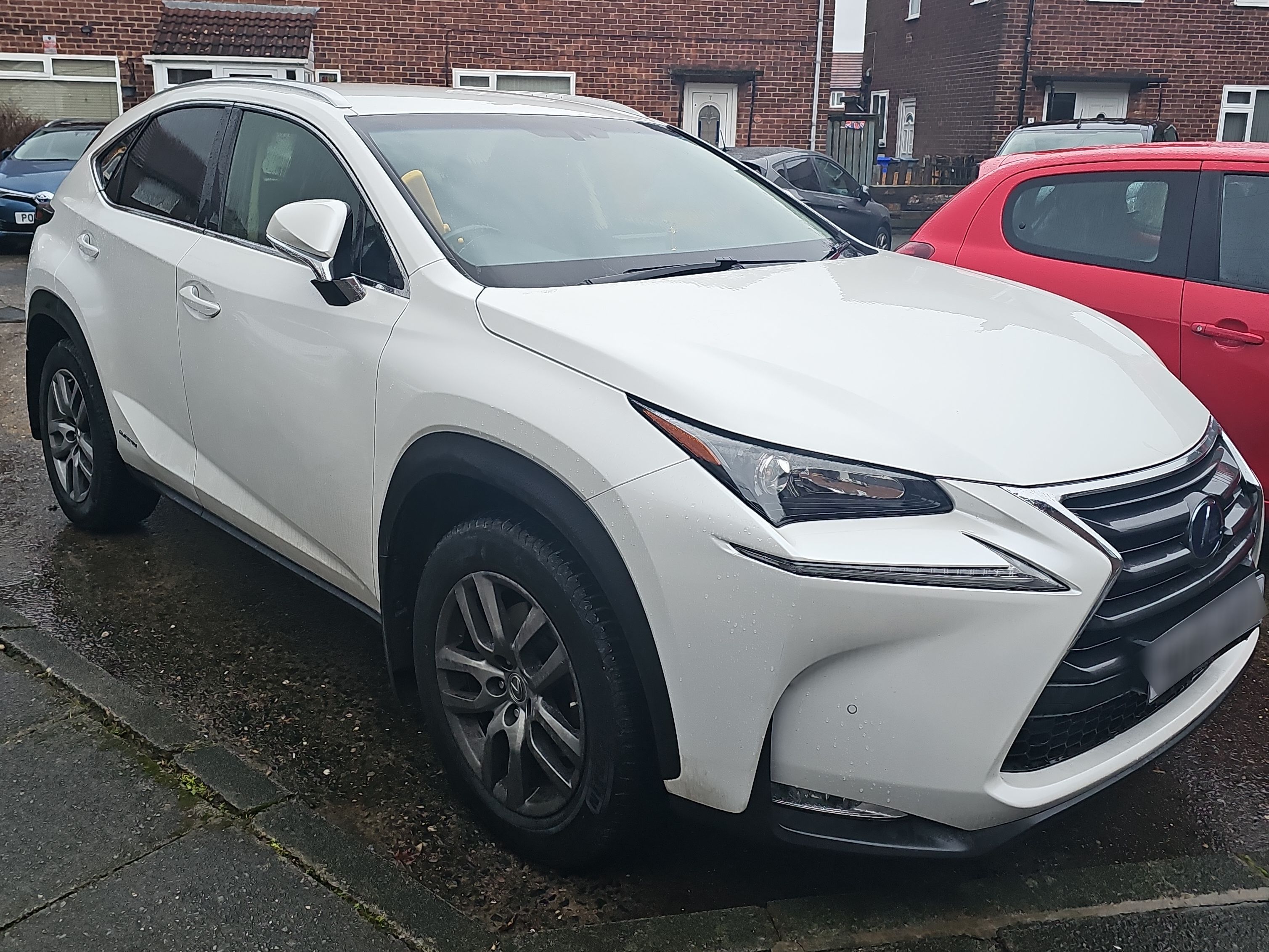 Lexus NX 300H Luxury CVT