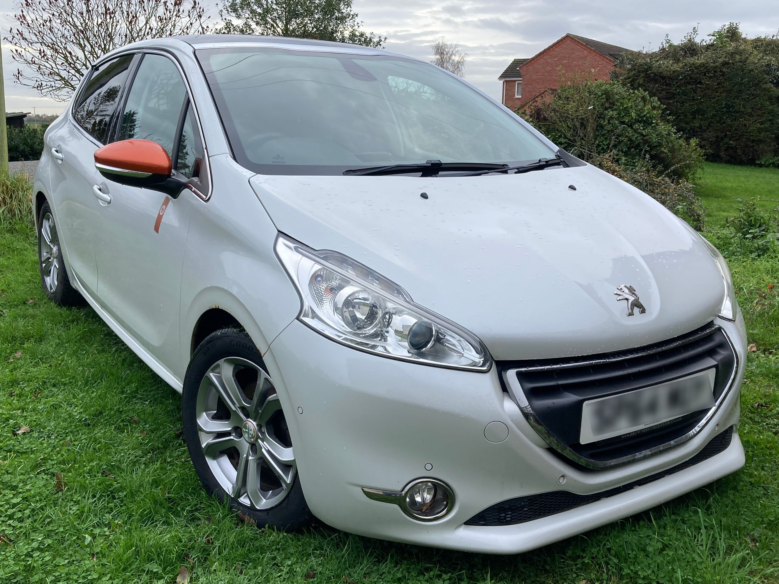 Peugeot 208