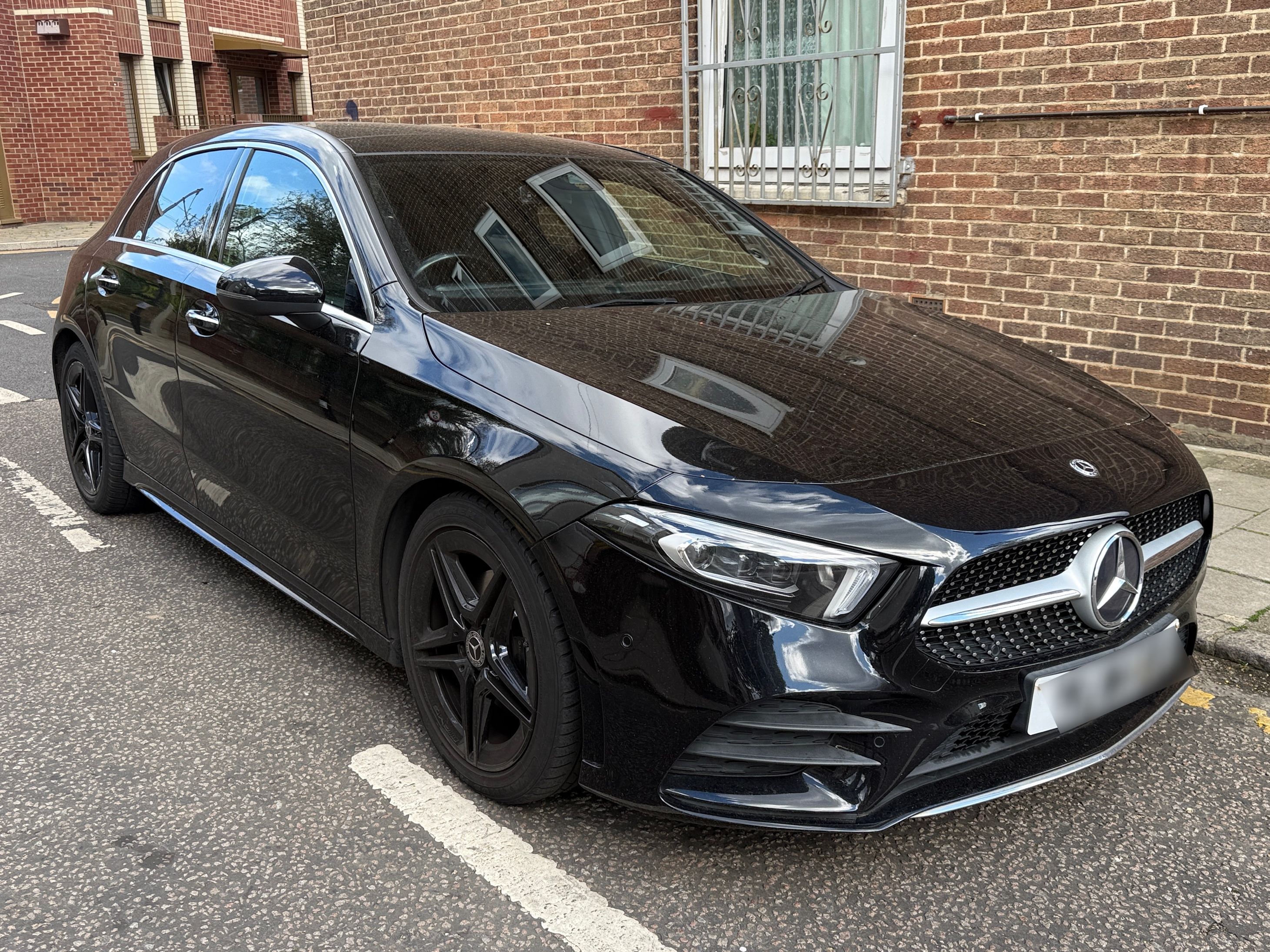 Mercedes A 180 AMG Line Premium + A