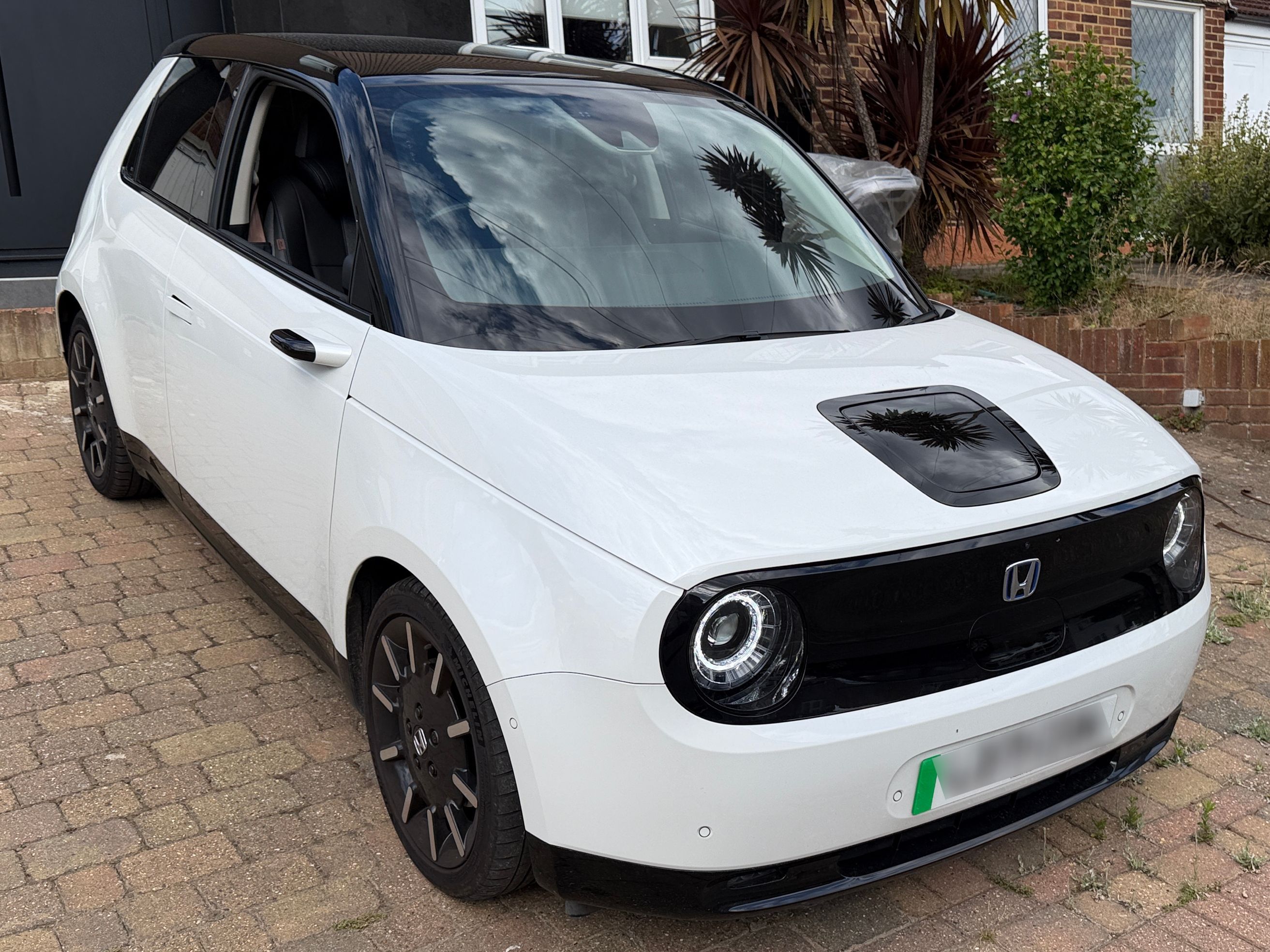 Honda E