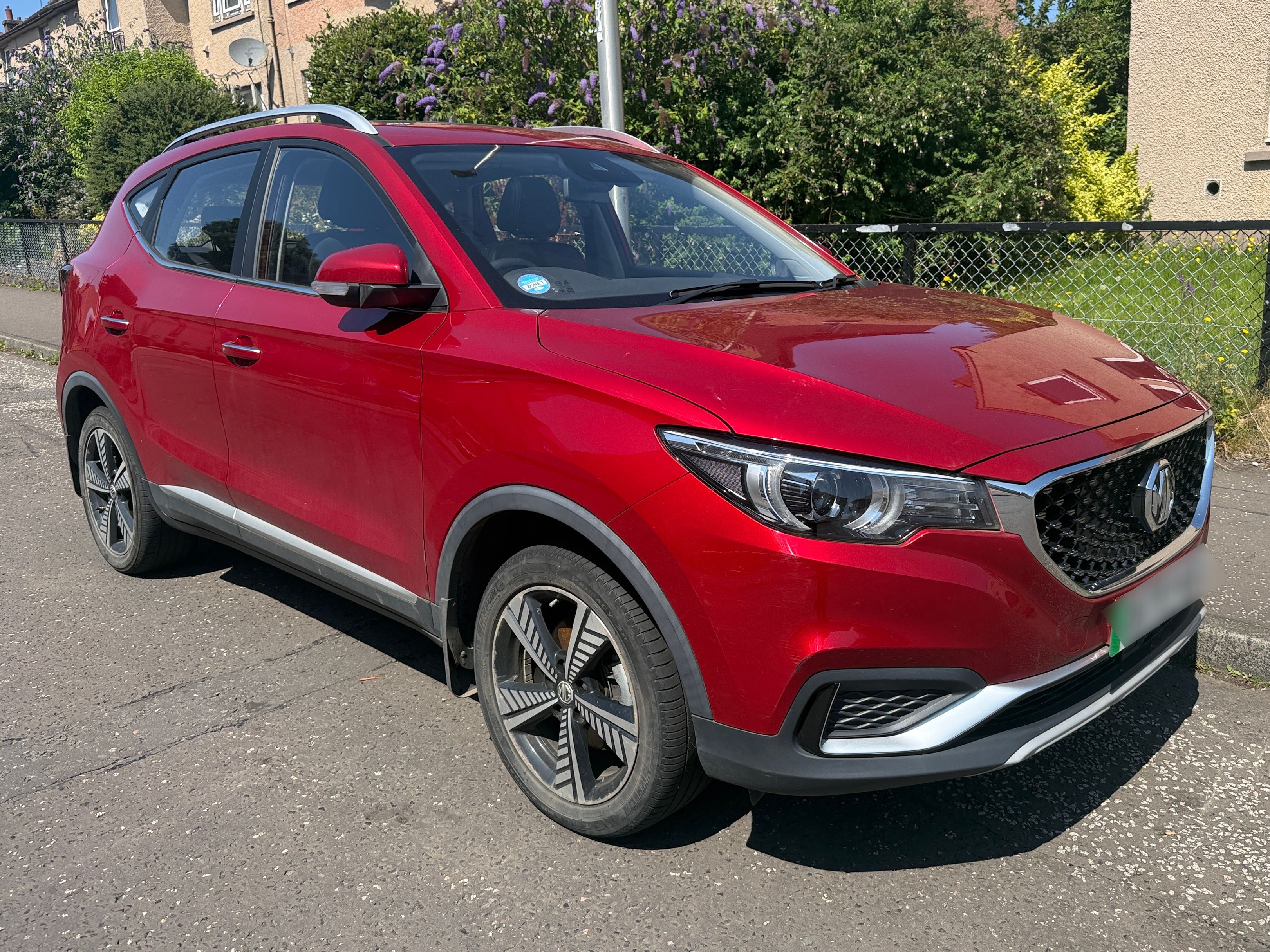 MG ZS