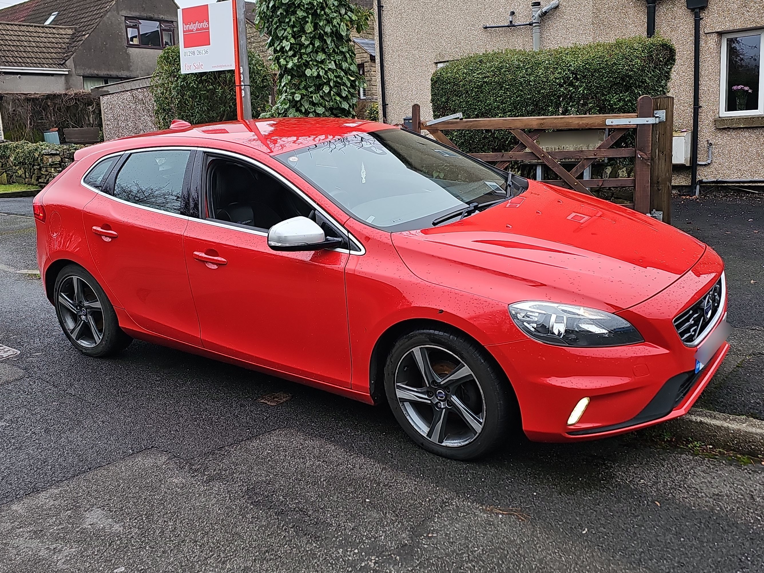 Volvo V40