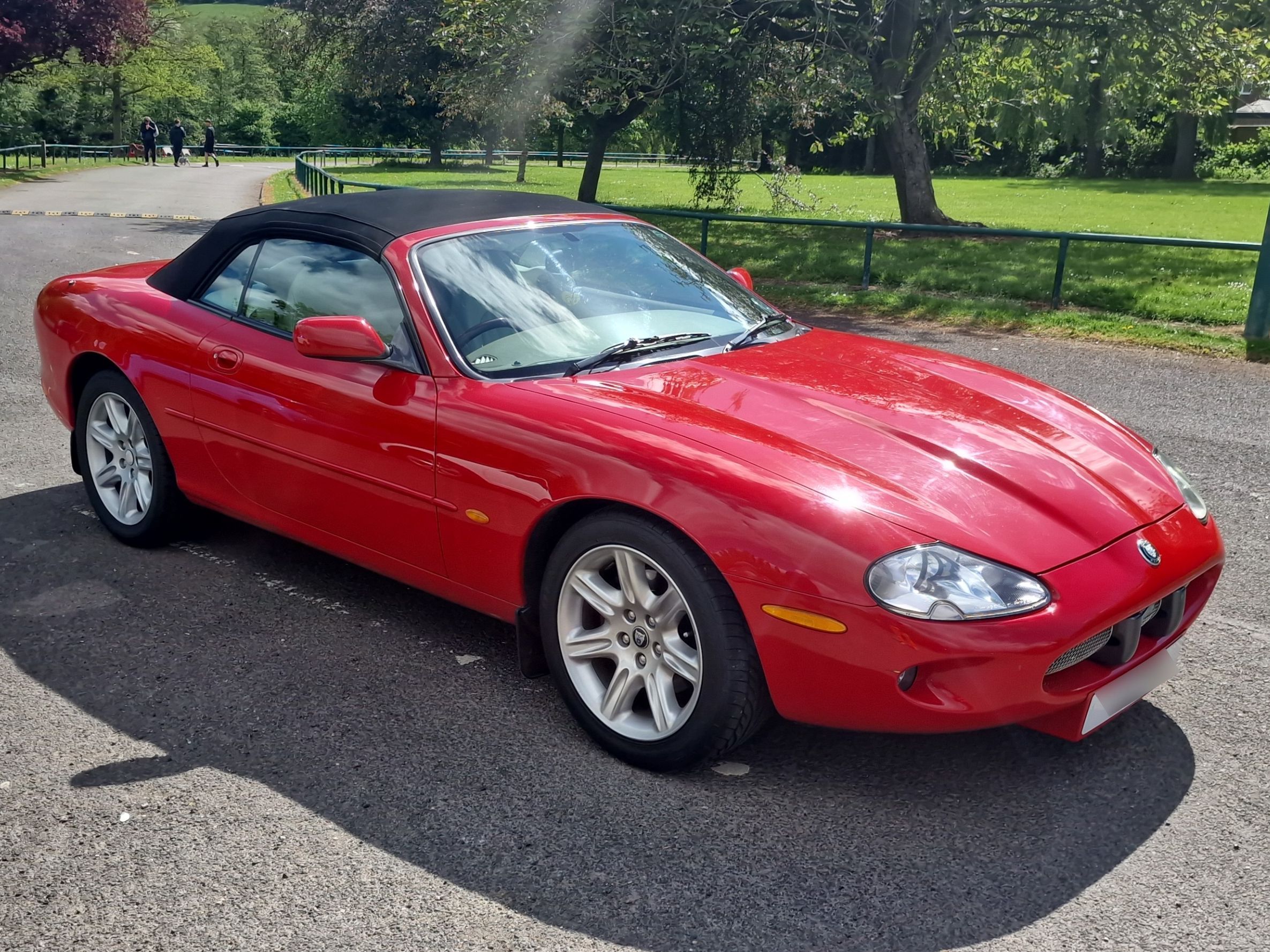 Jaguar XK8 Convertible Auto