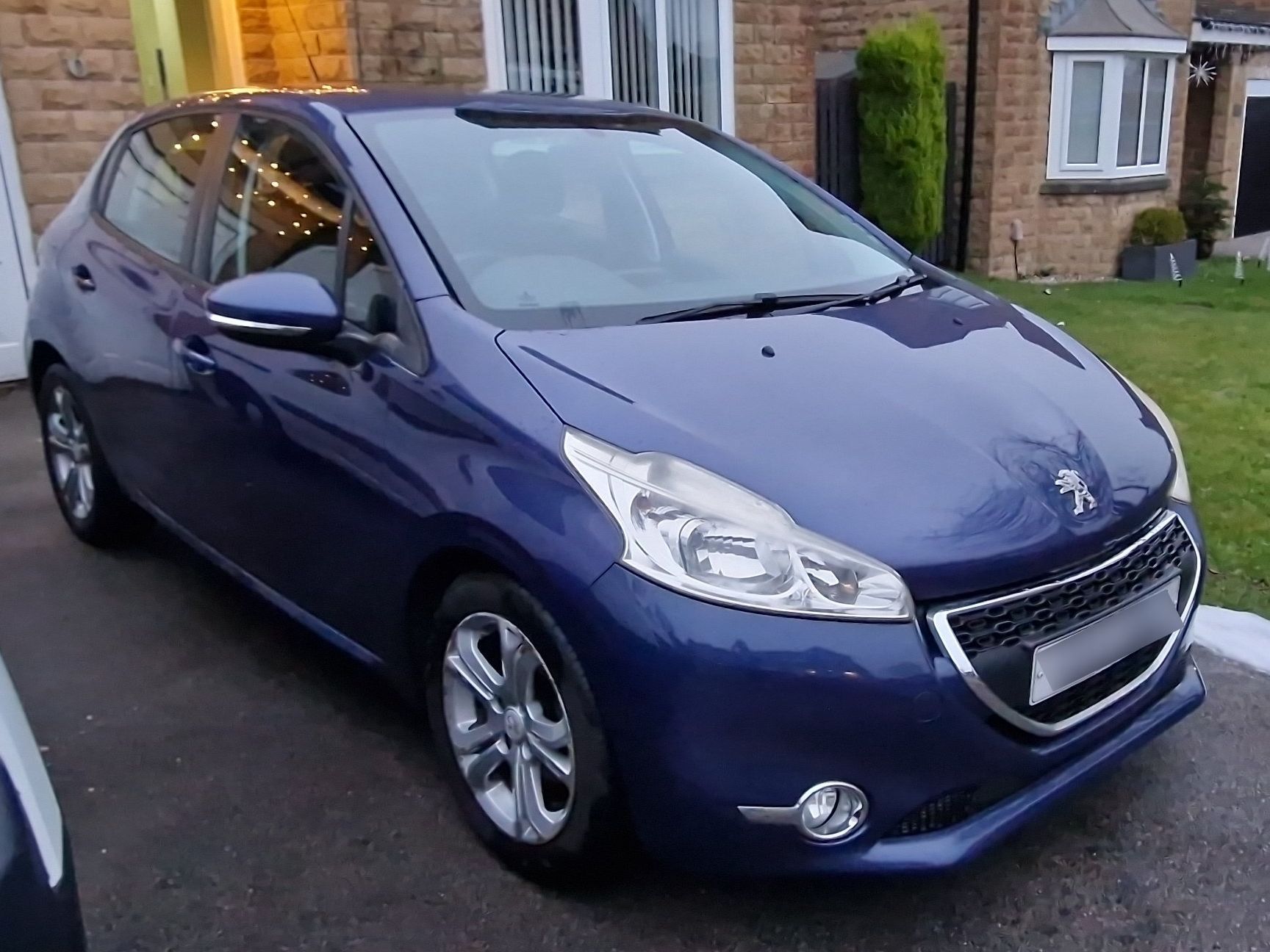 Peugeot 208
