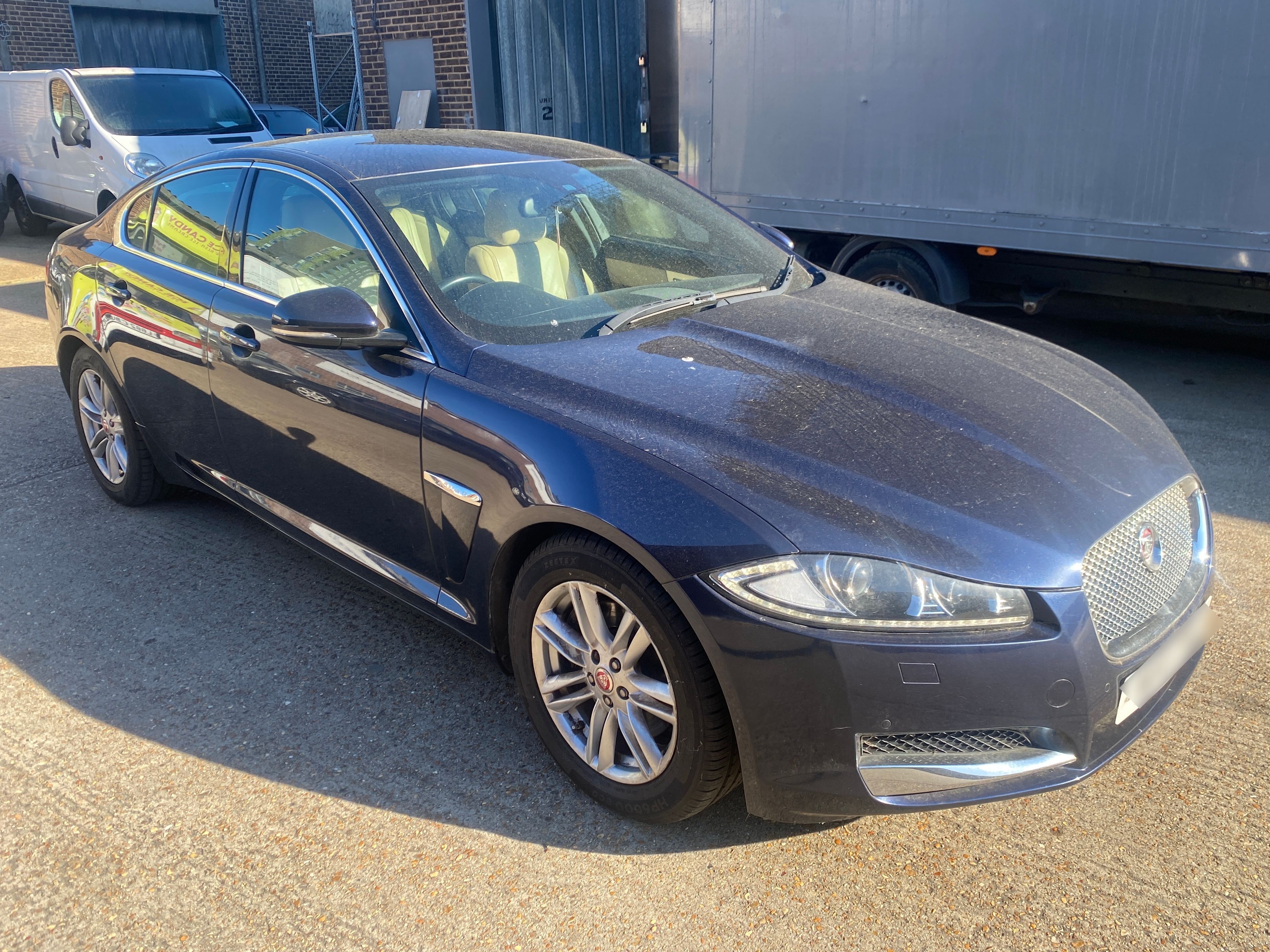 Jaguar XF Luxury D Auto