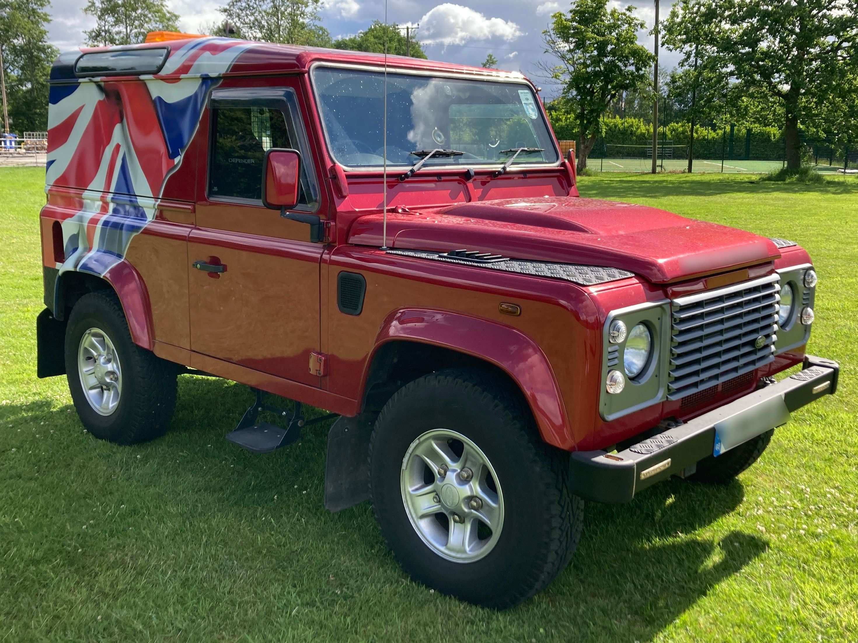 Land Rover Defender