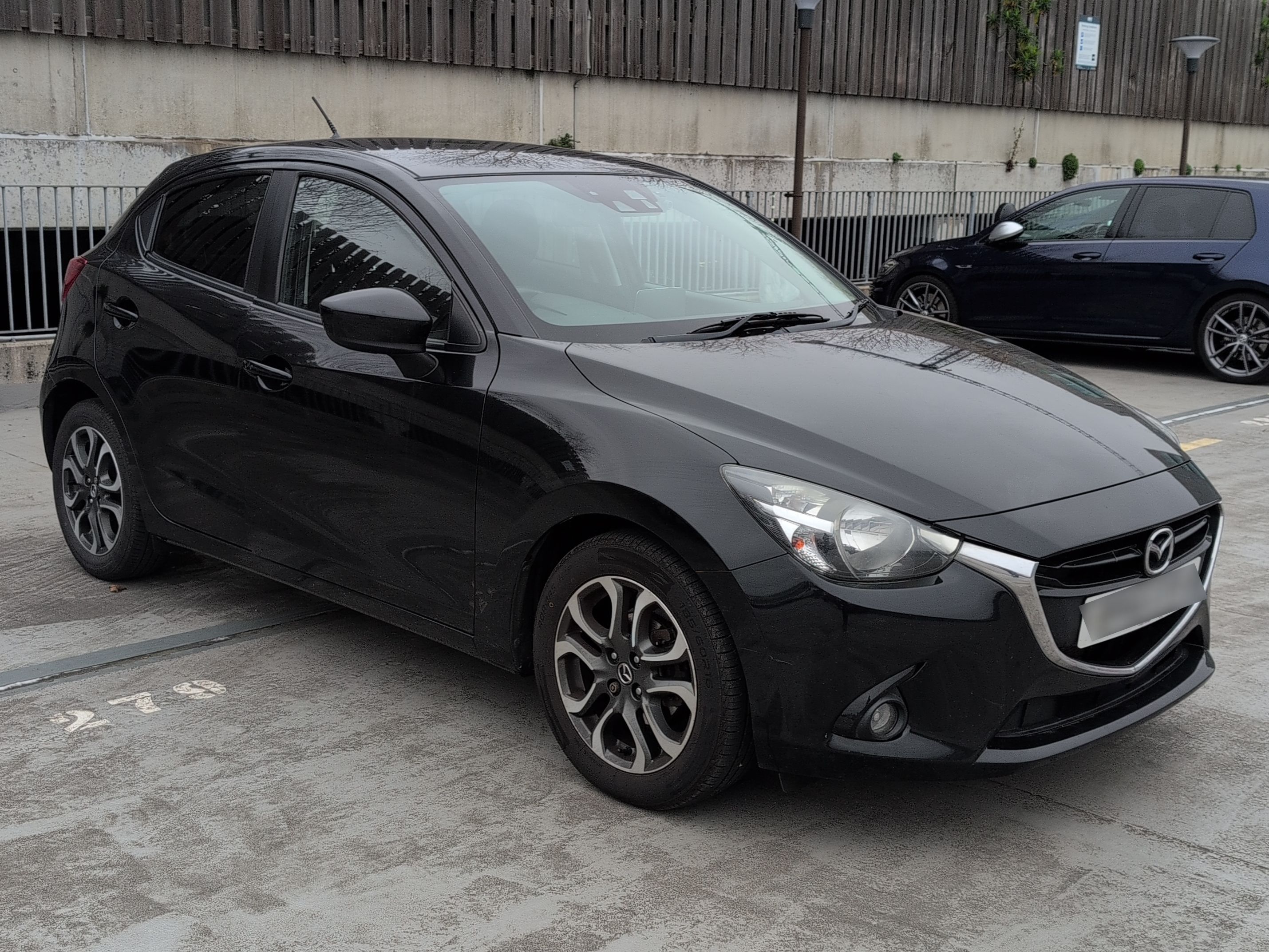 Mazda 2