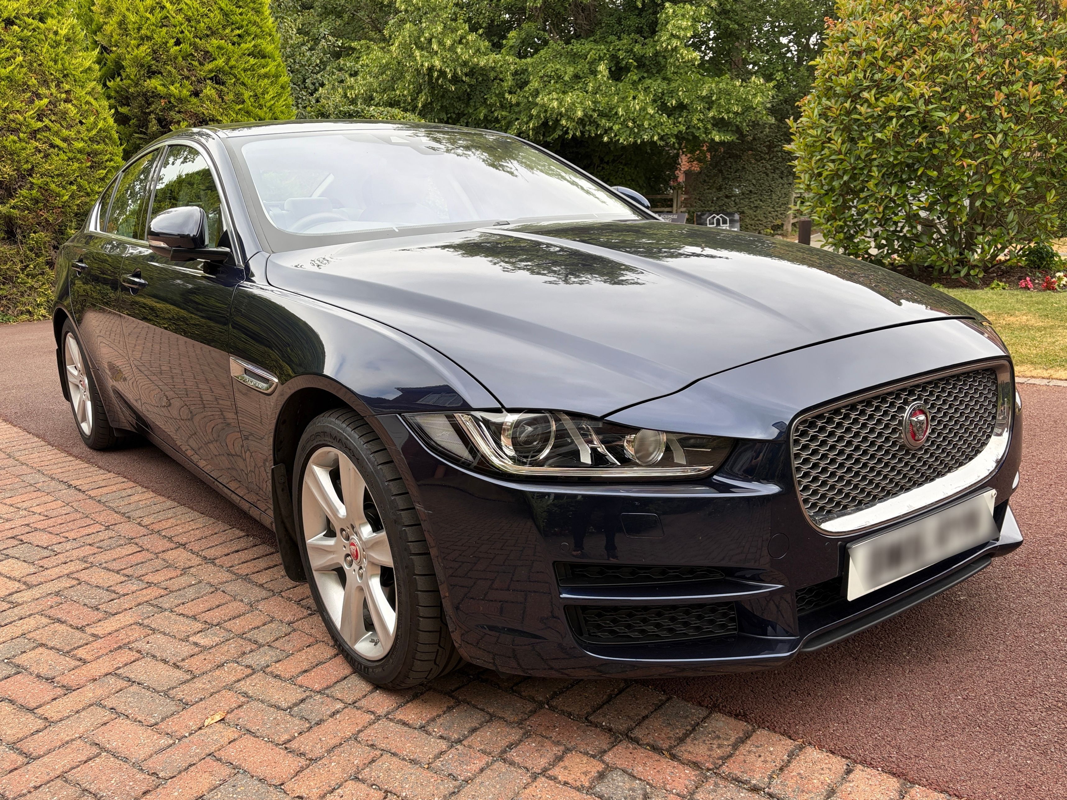 Jaguar XE Portfolio I Auto