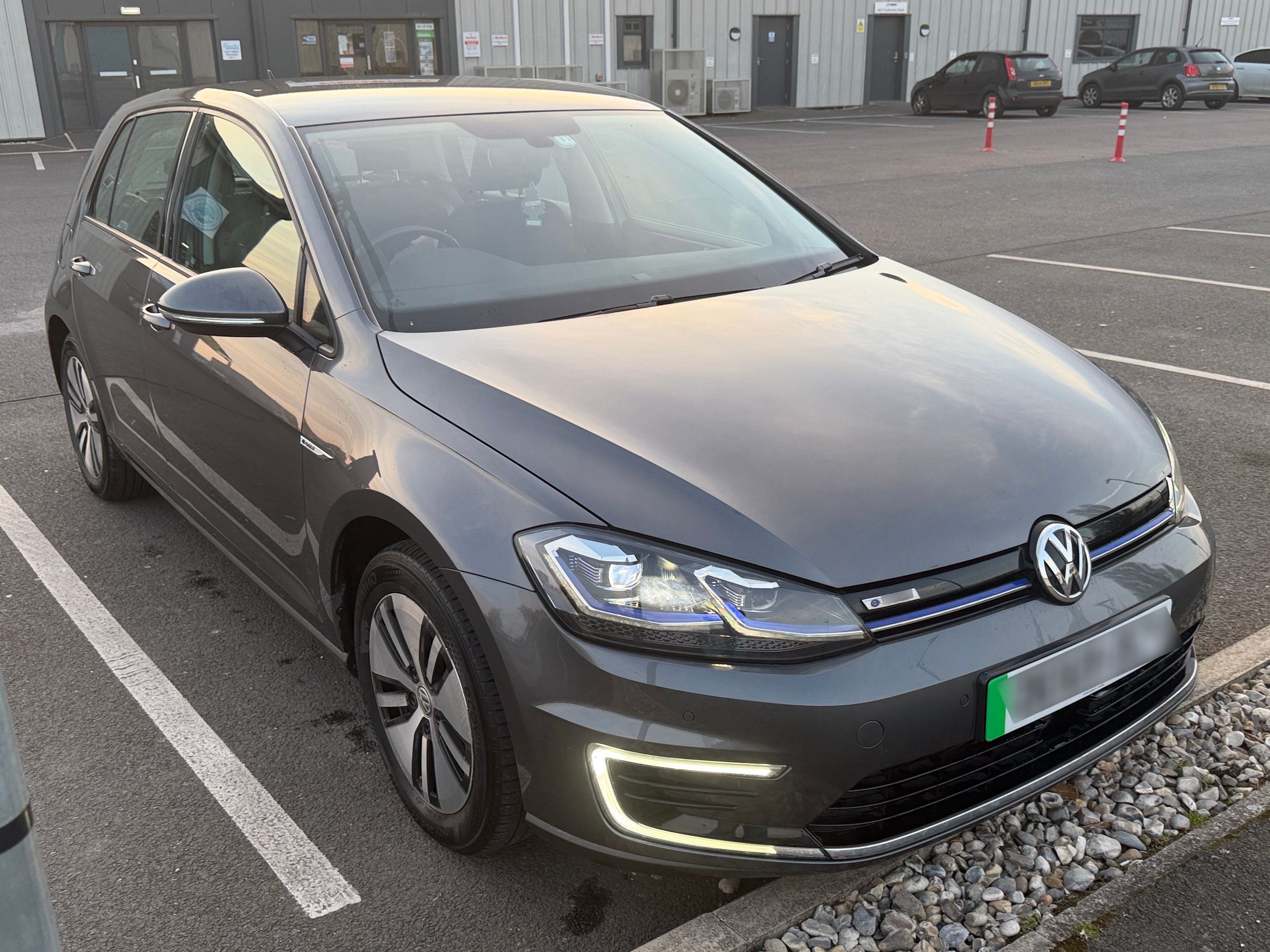 Volkswagen E-GOLF