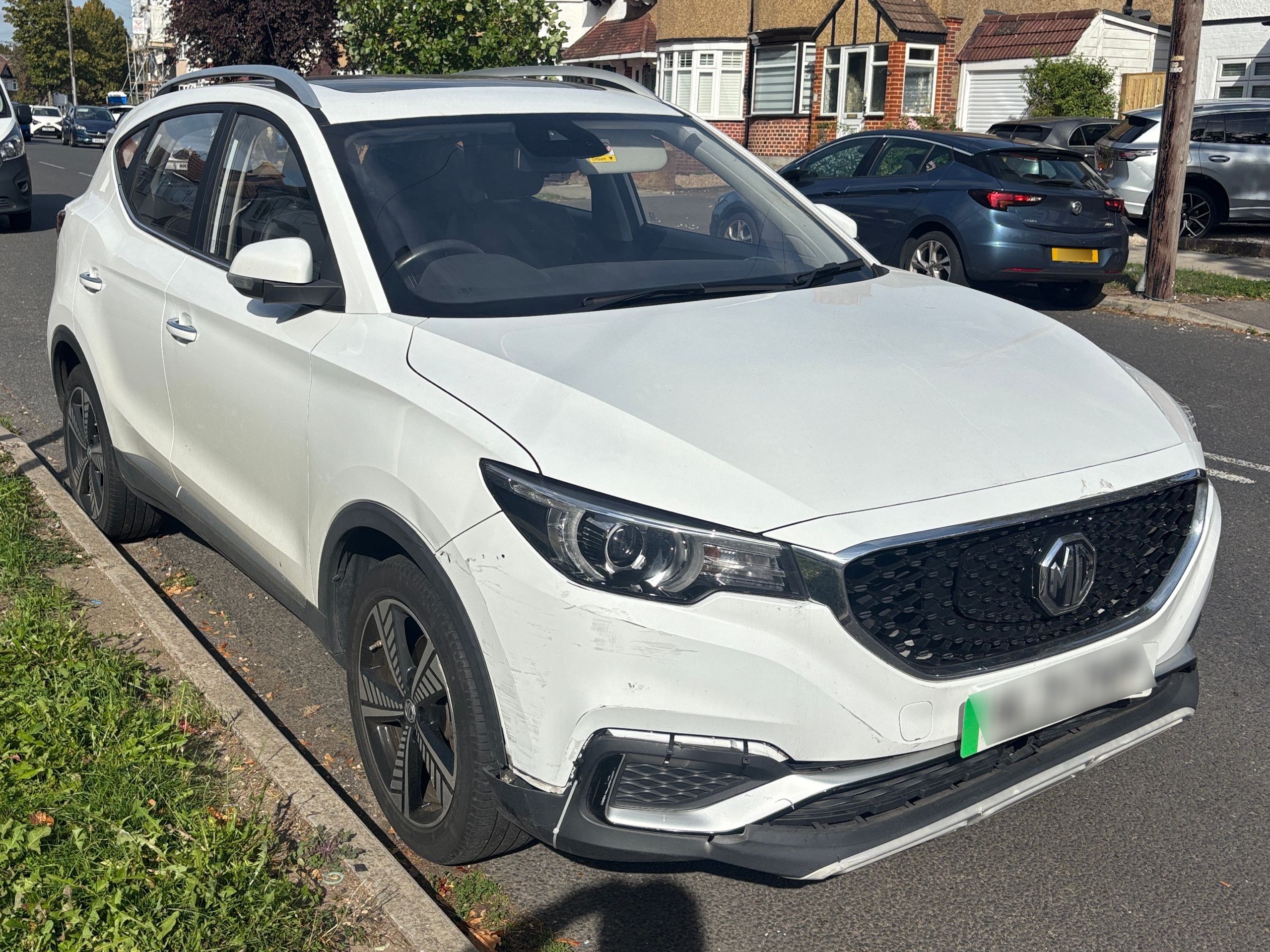 MG ZS