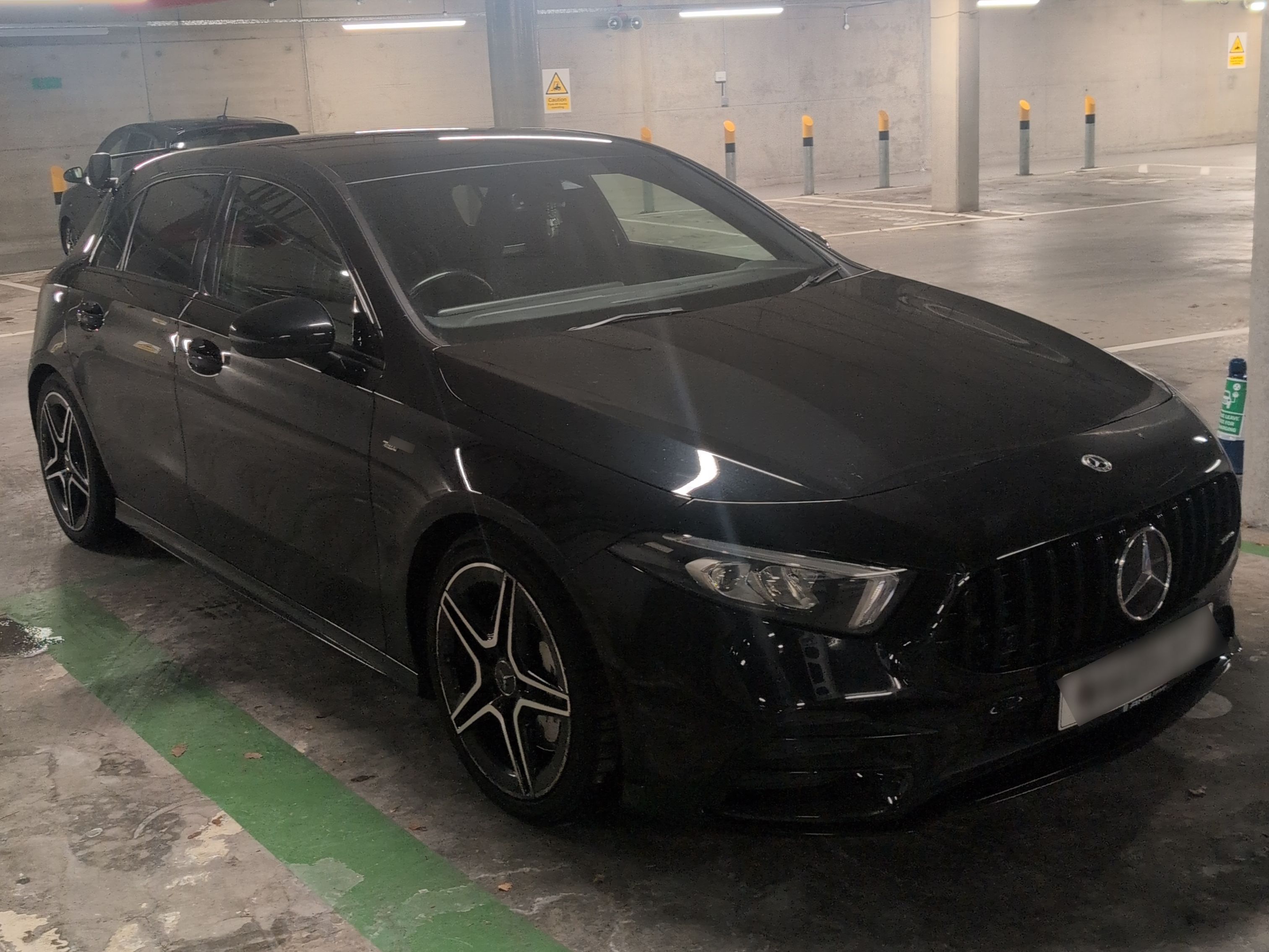 Mercedes AMG A 35 4MATIC Premium Auto