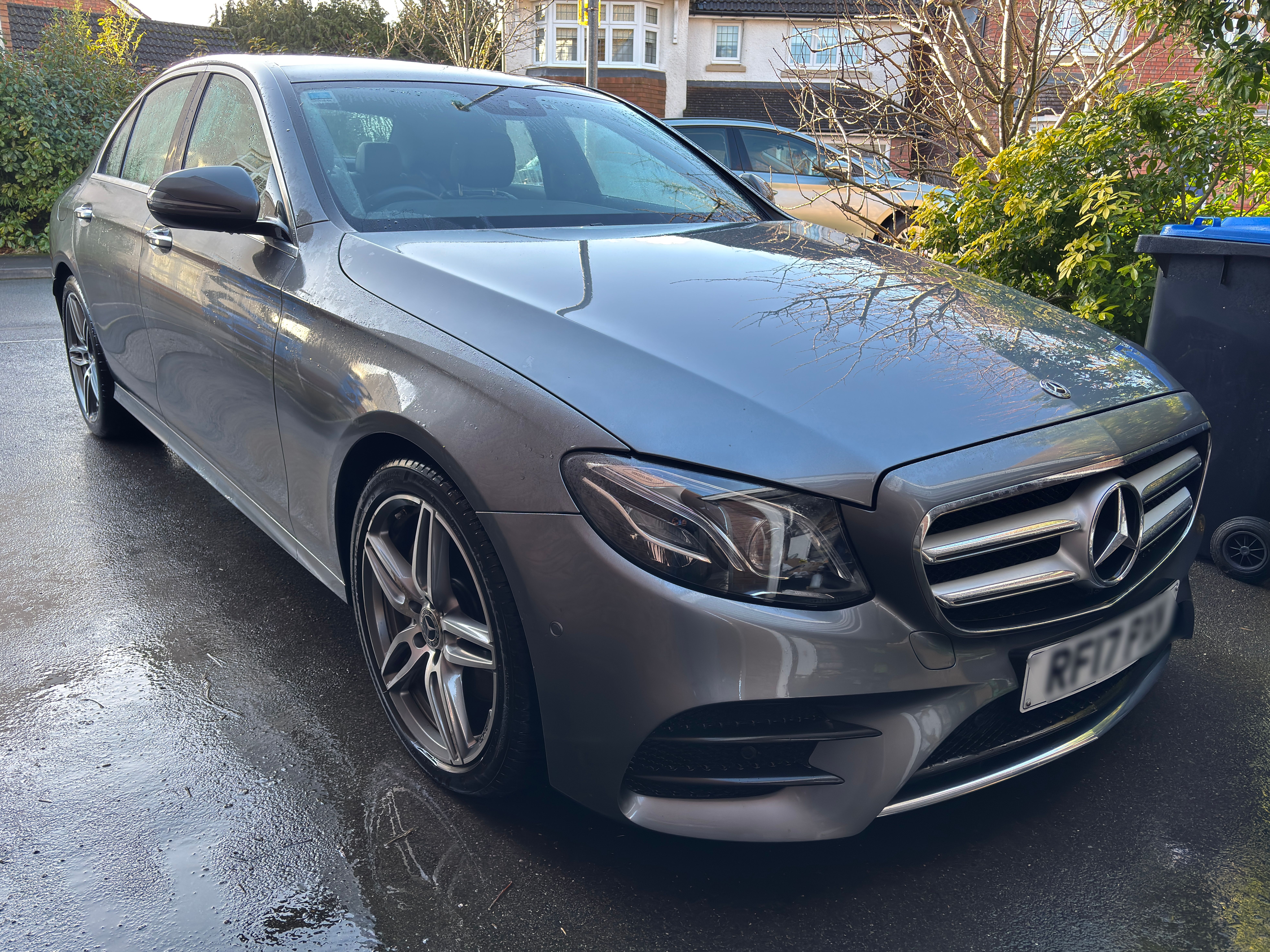 Mercedes E 220 D AMG Line PREMIUM+ Auto