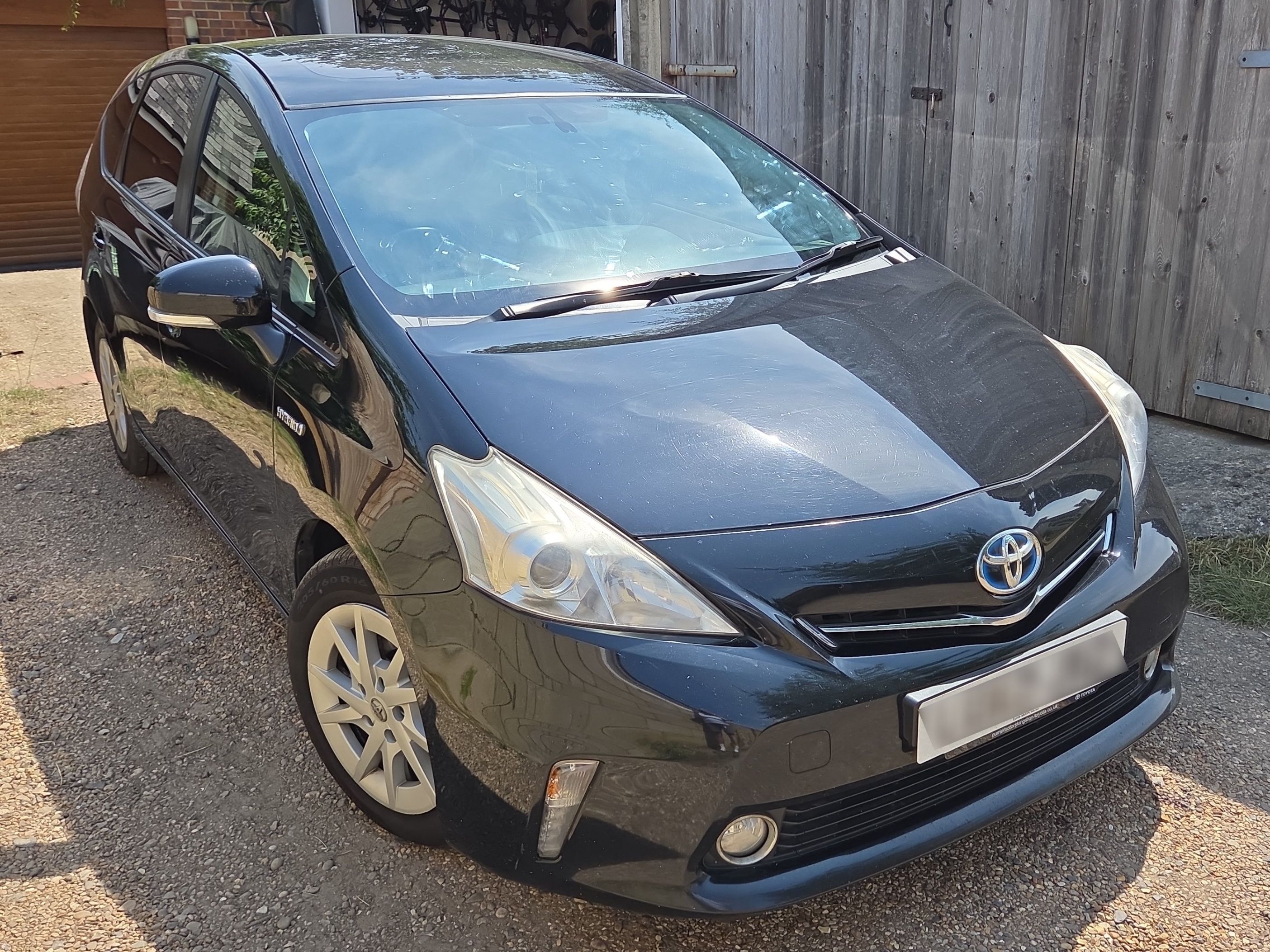 Toyota PRIUS+