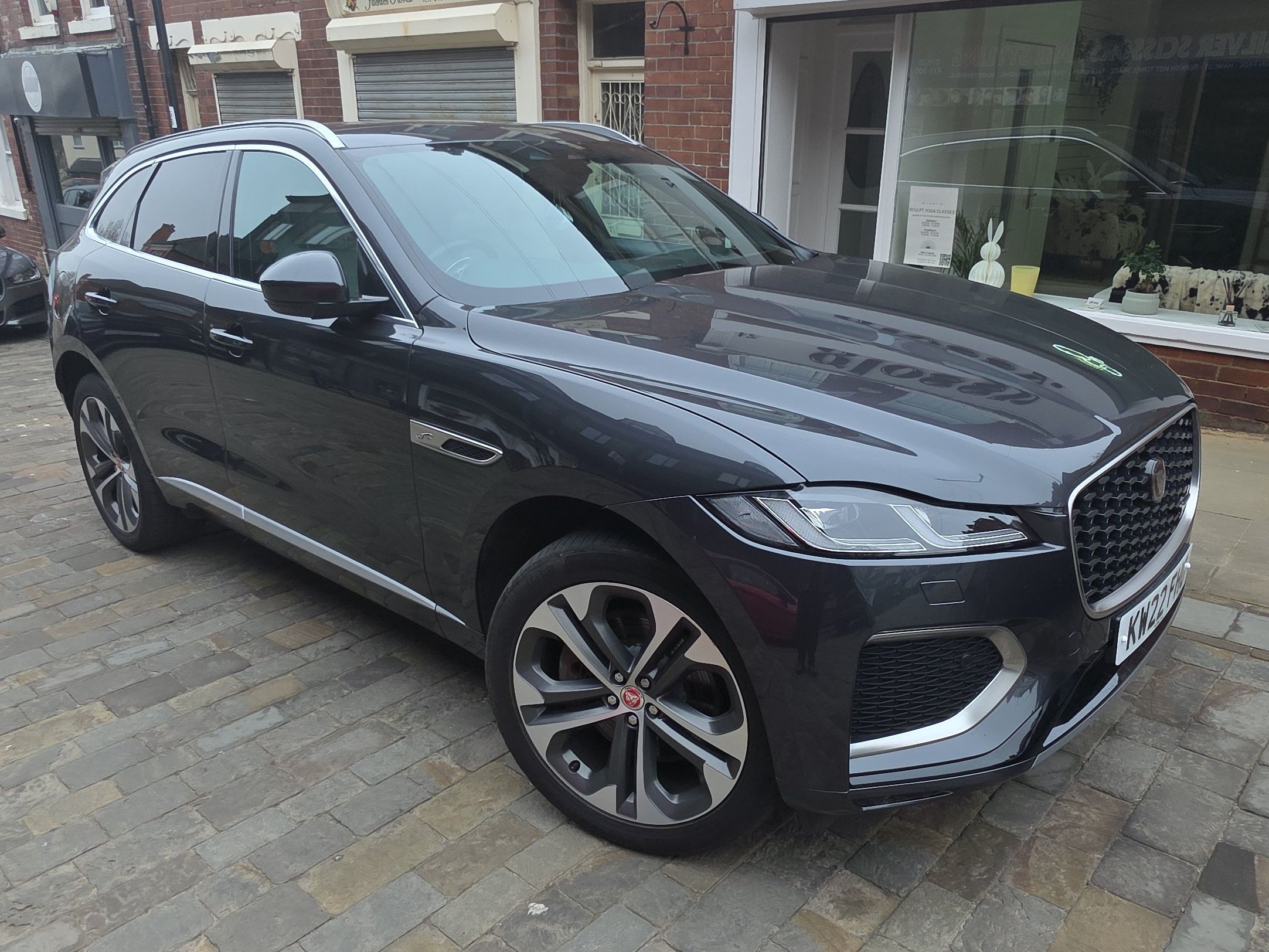 Jaguar F-PACE
