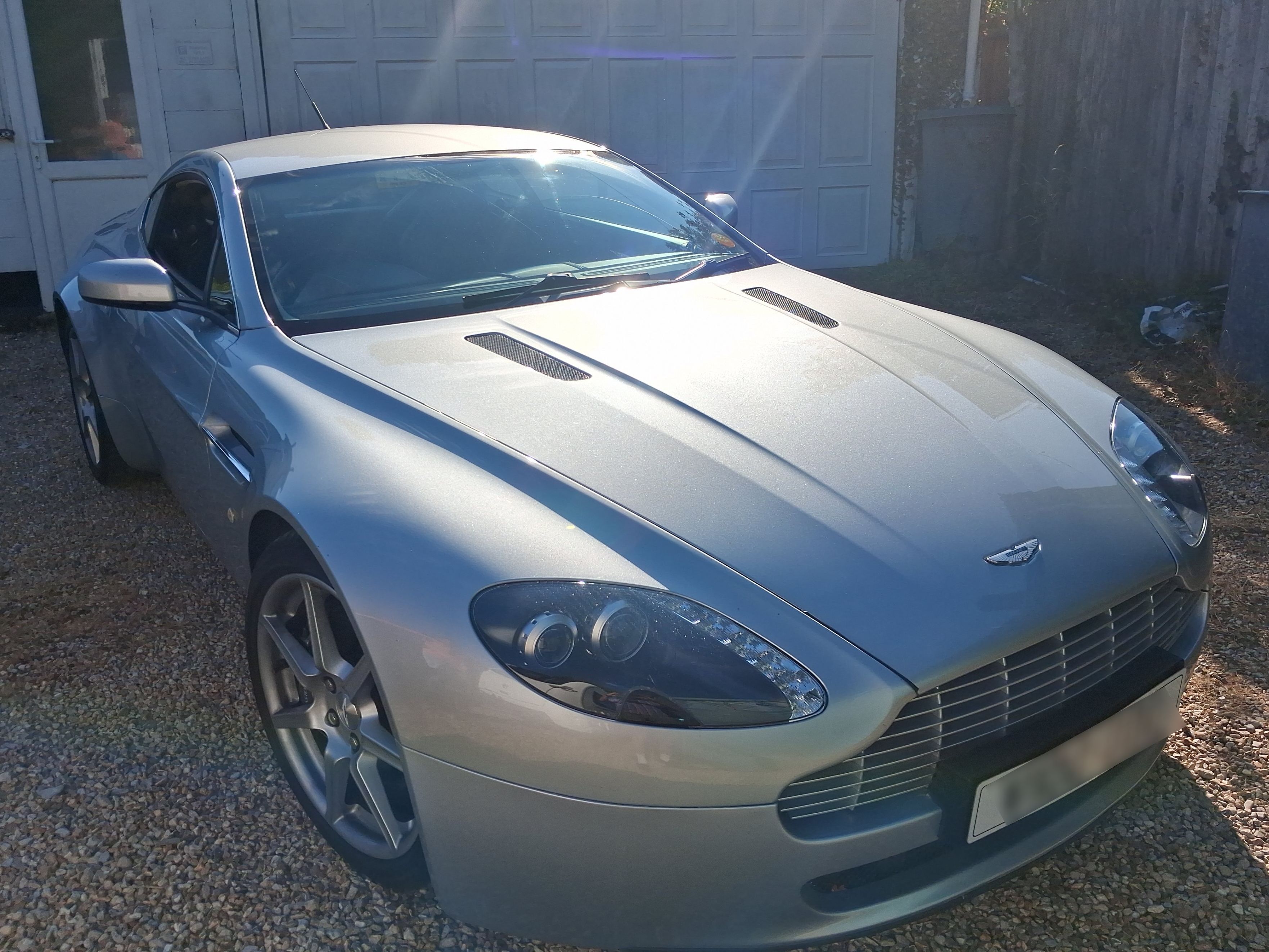 Aston Martin Vantage