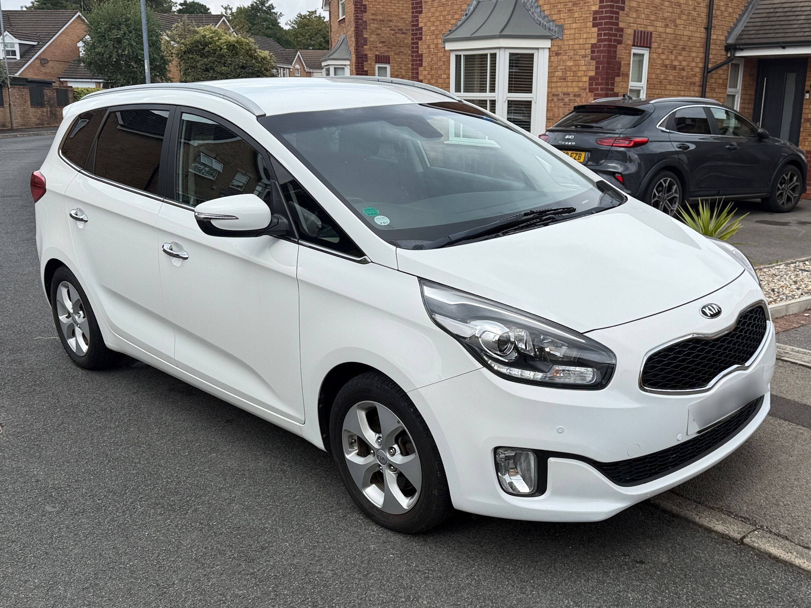 Kia Carens