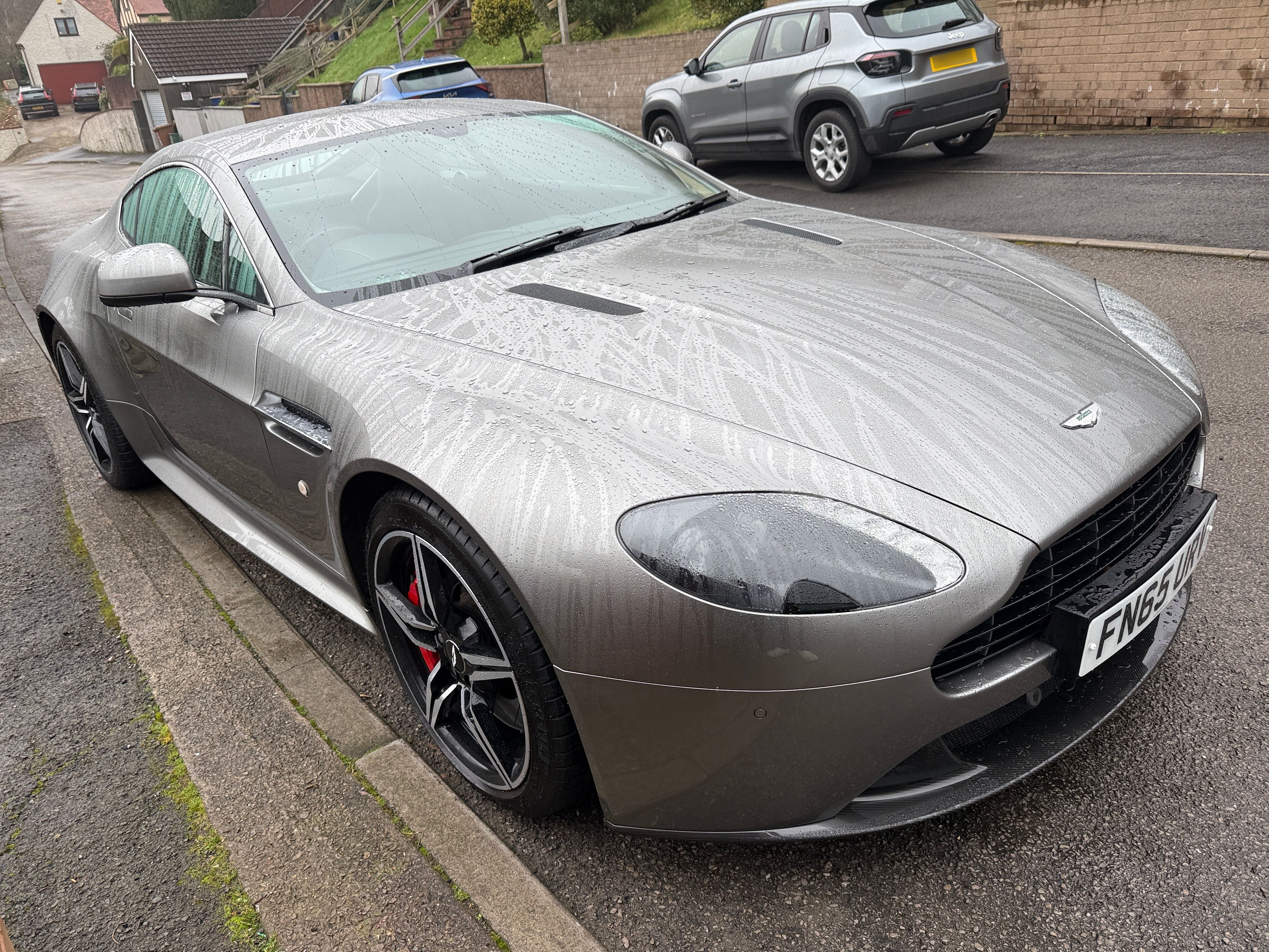 Aston Martin Vantage