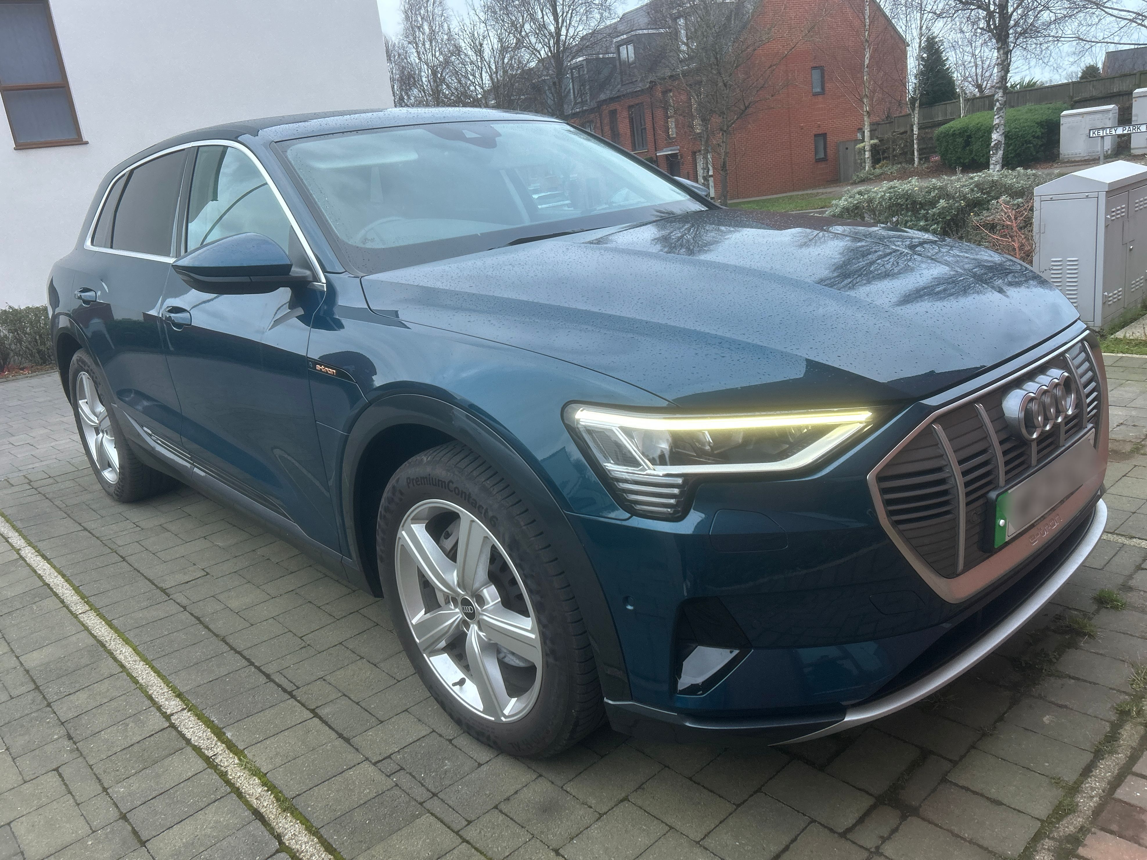 Audi E-TRON