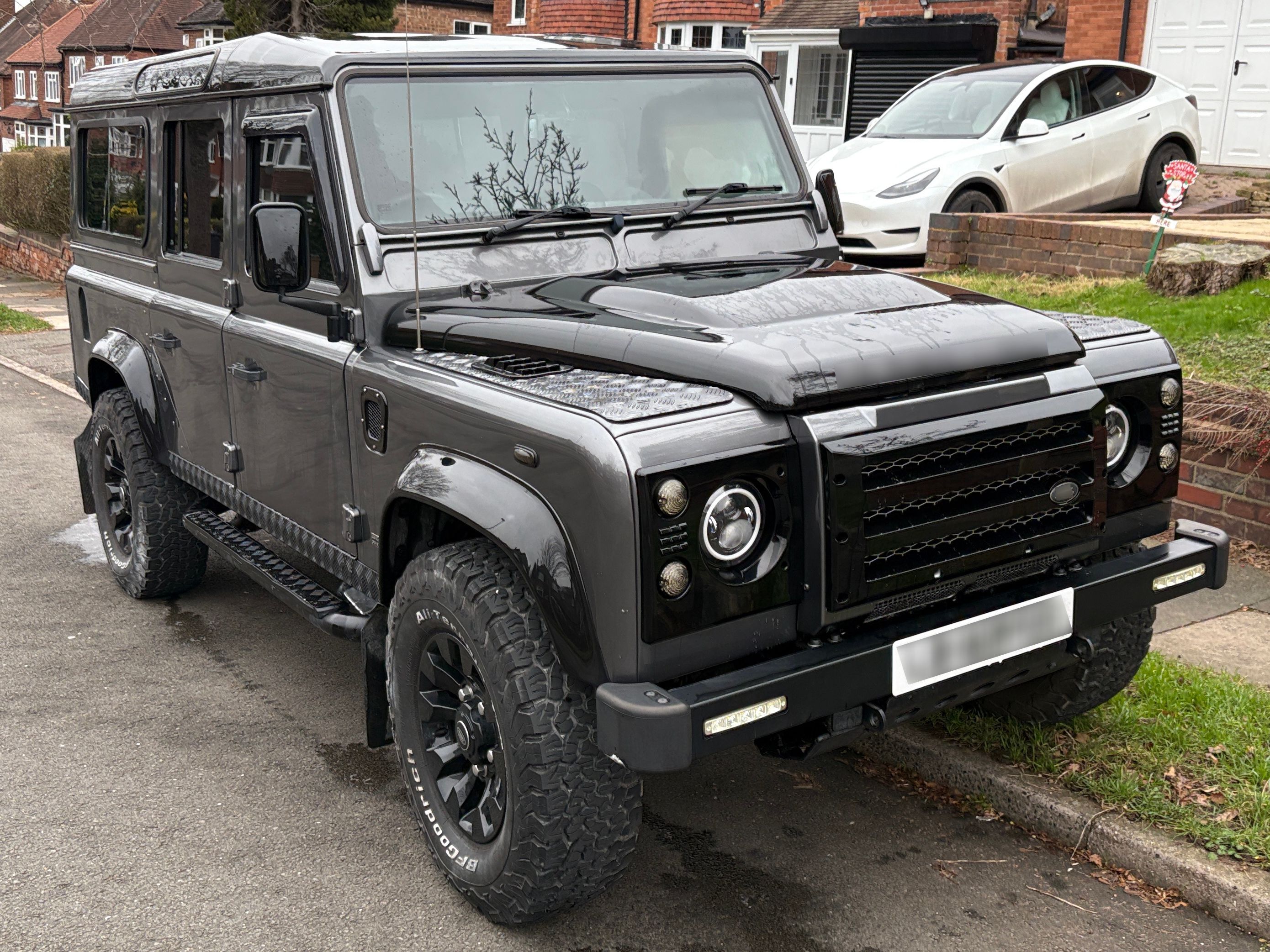Land Rover Defender