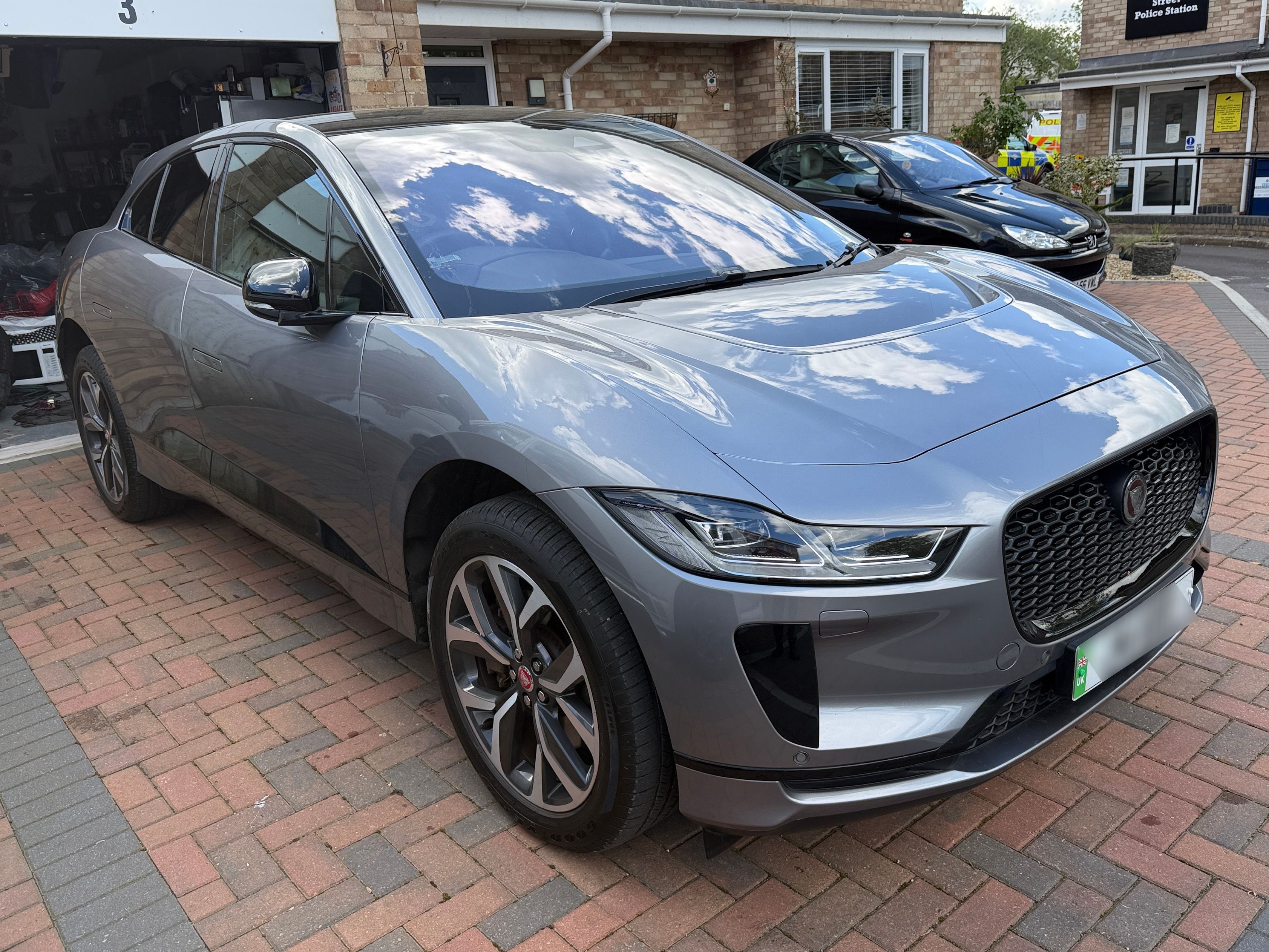 Jaguar I-PACE