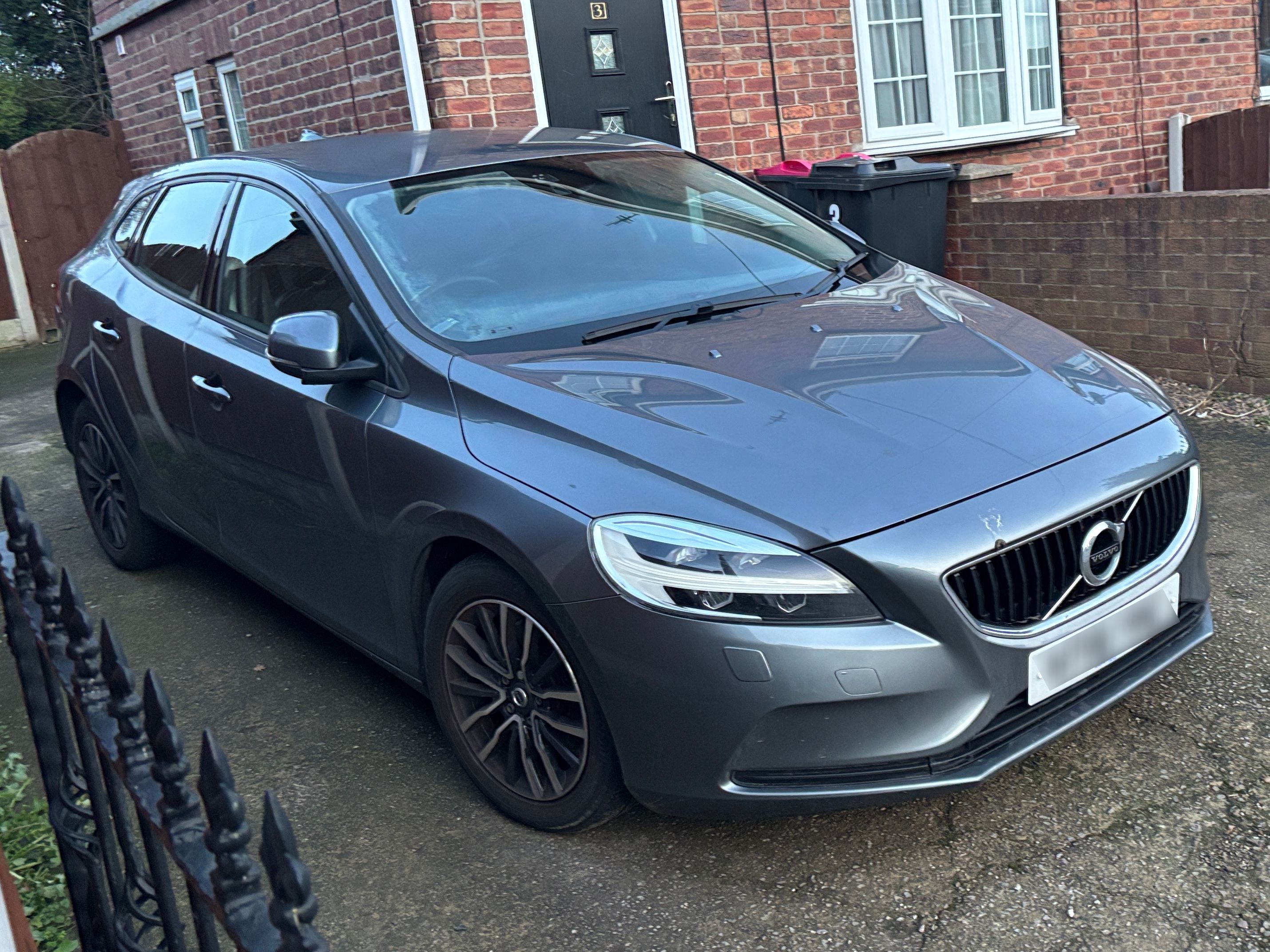 Volvo V40