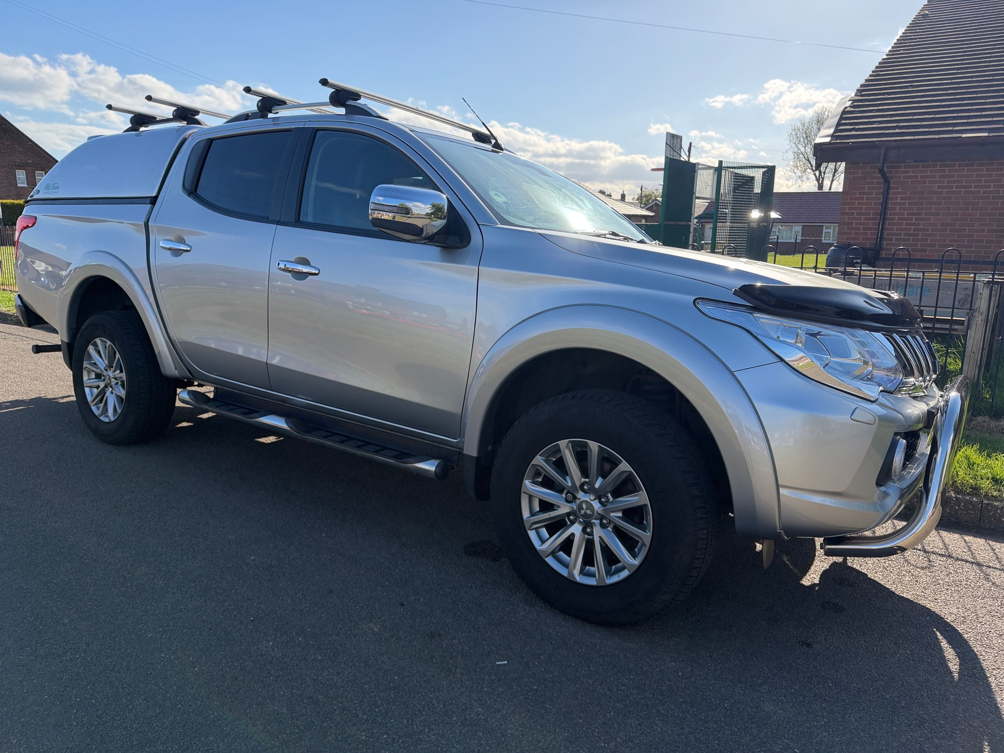 Mitsubishi L200