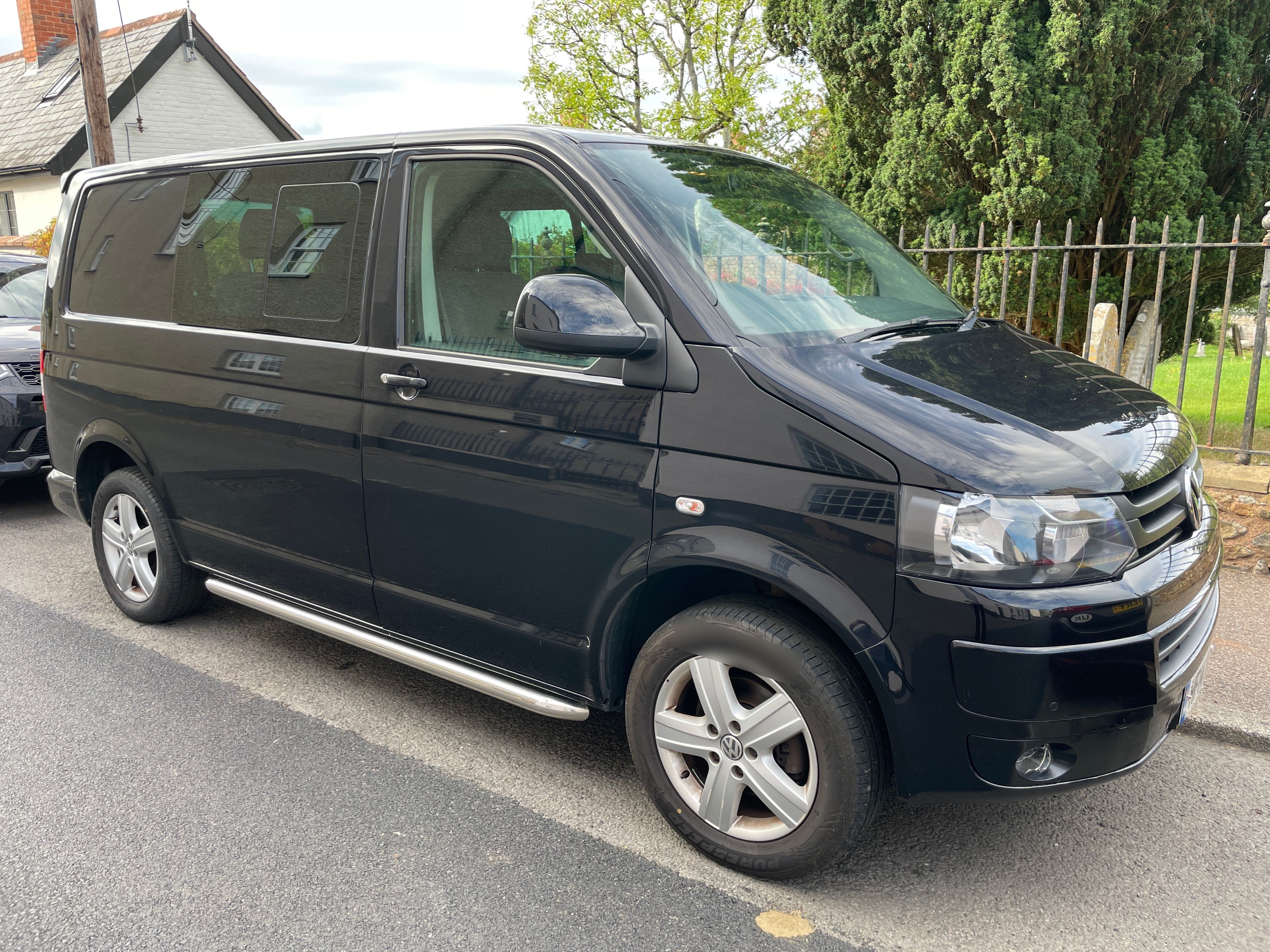 Volkswagen Tporter T30 Hline 140 TDI Swba