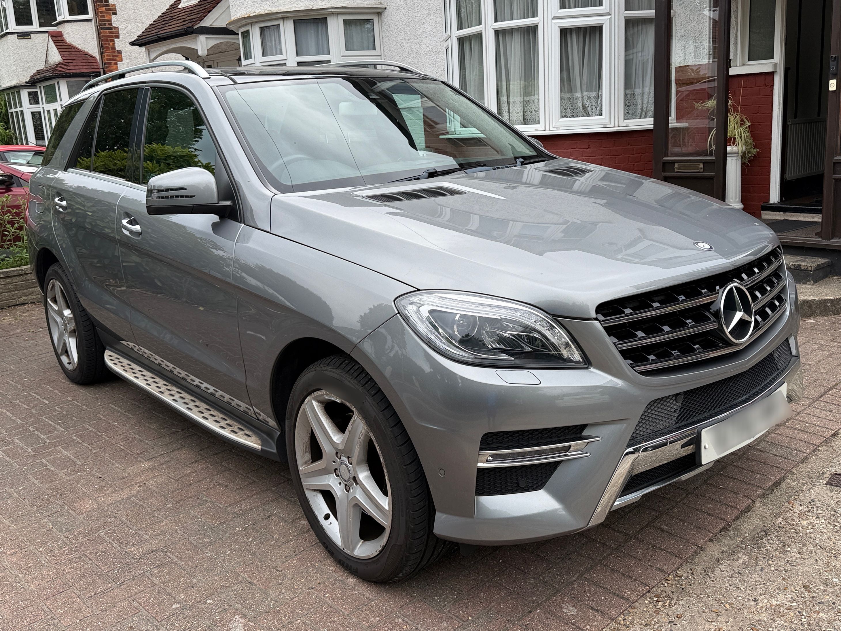 Mercedes ML350 AMG Line PREM+ Bluetec A