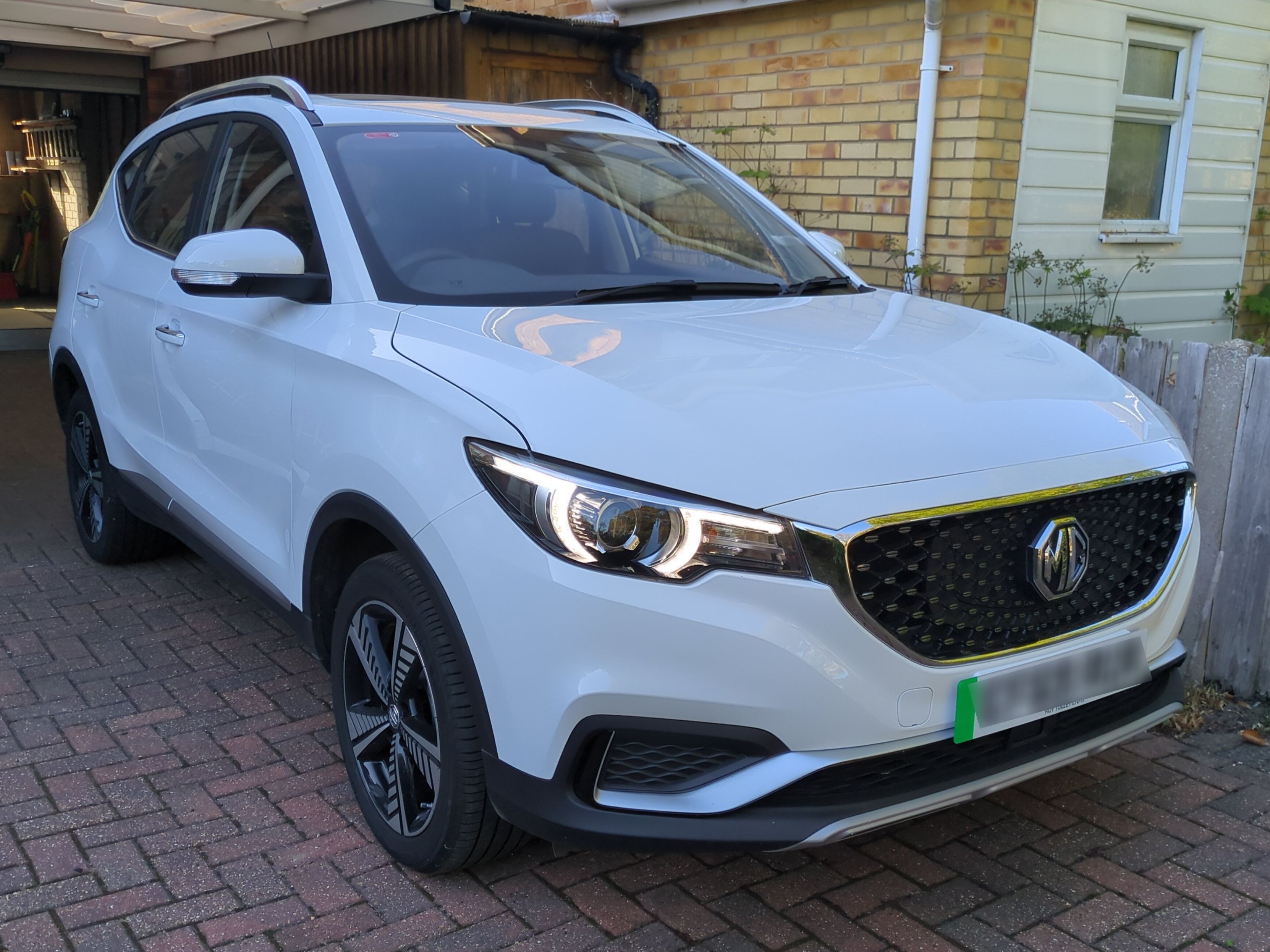 MG ZS