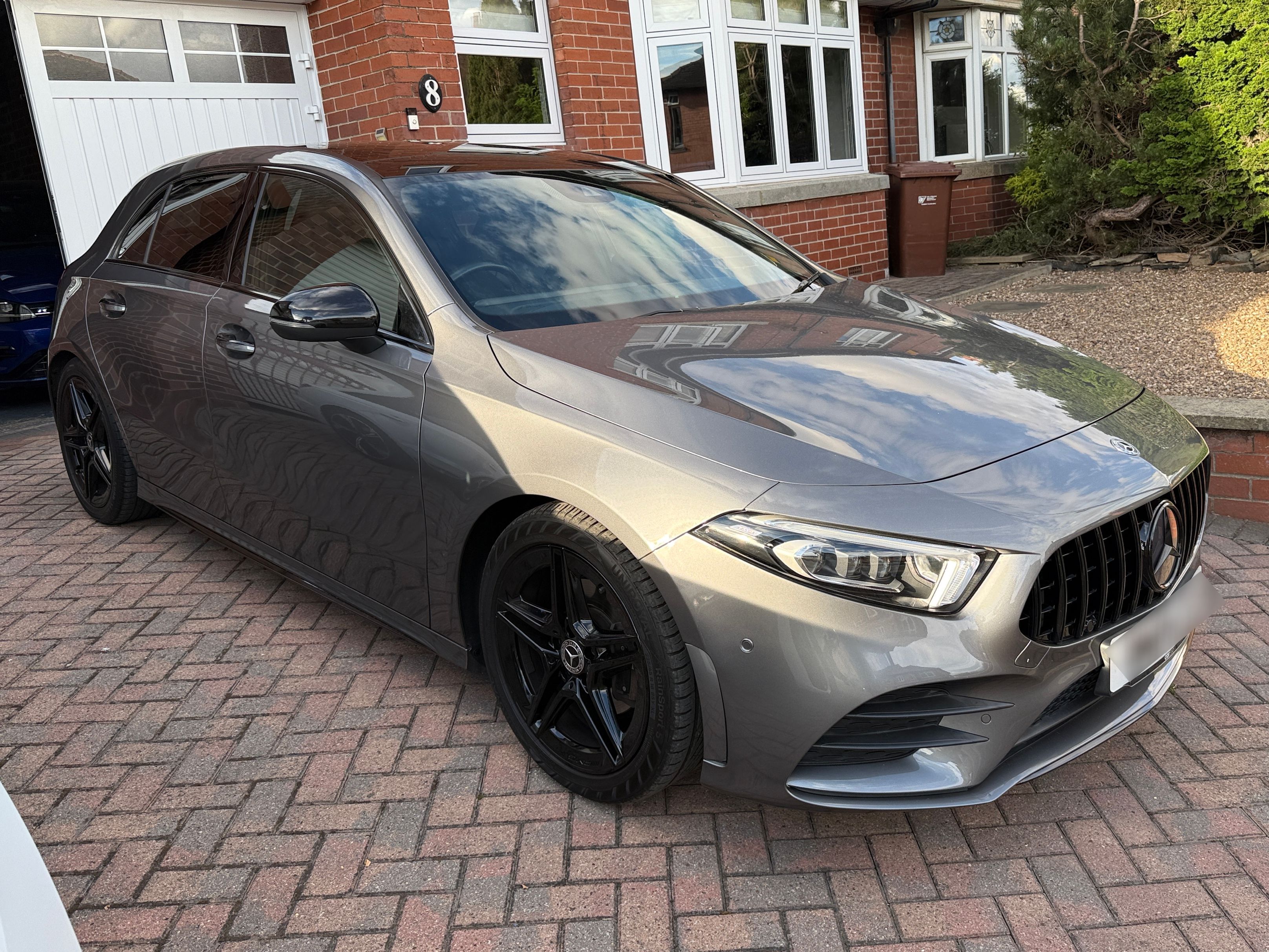 Mercedes A 180 AMG Line Premium + A