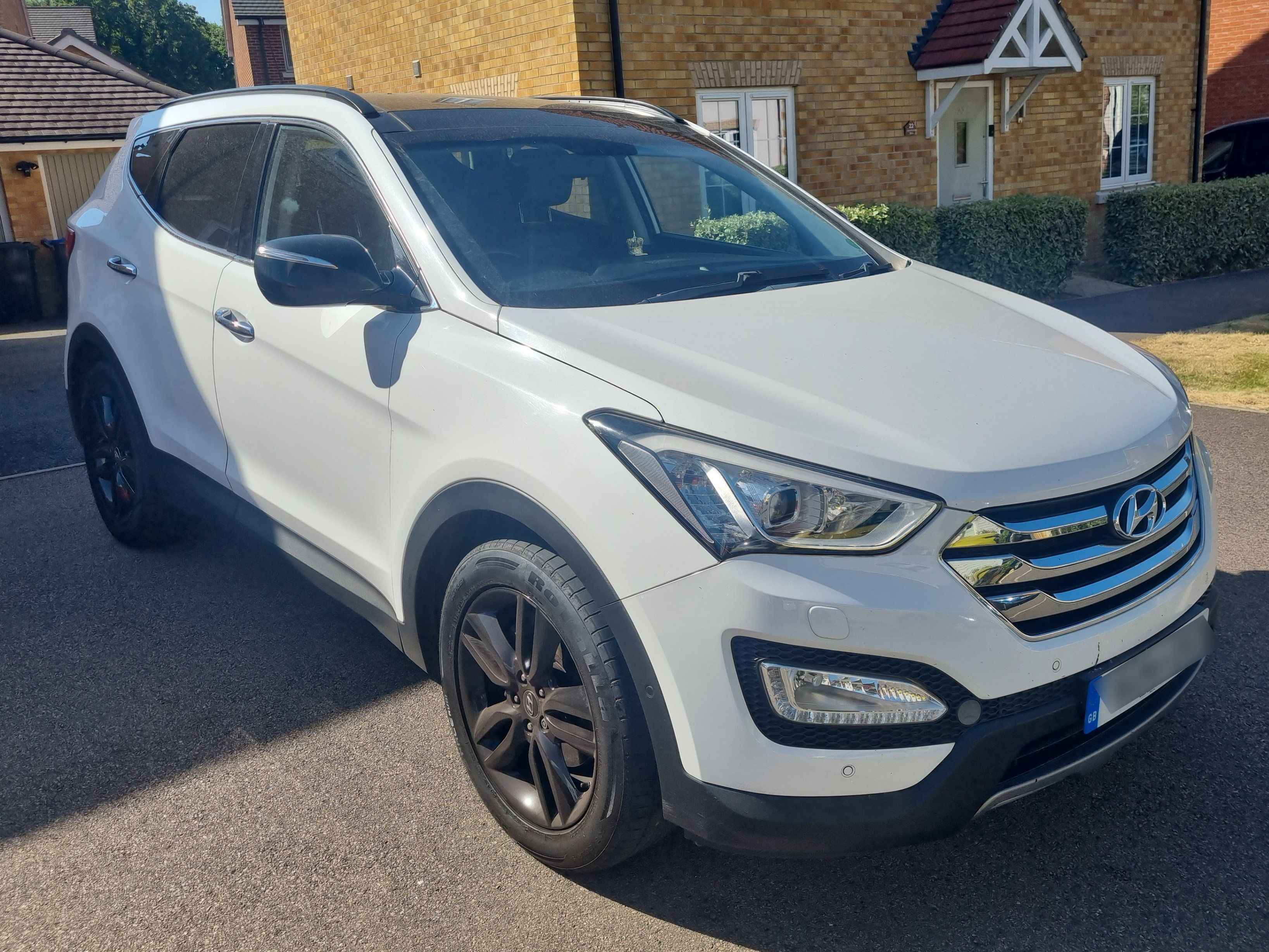 Hyundai Santa